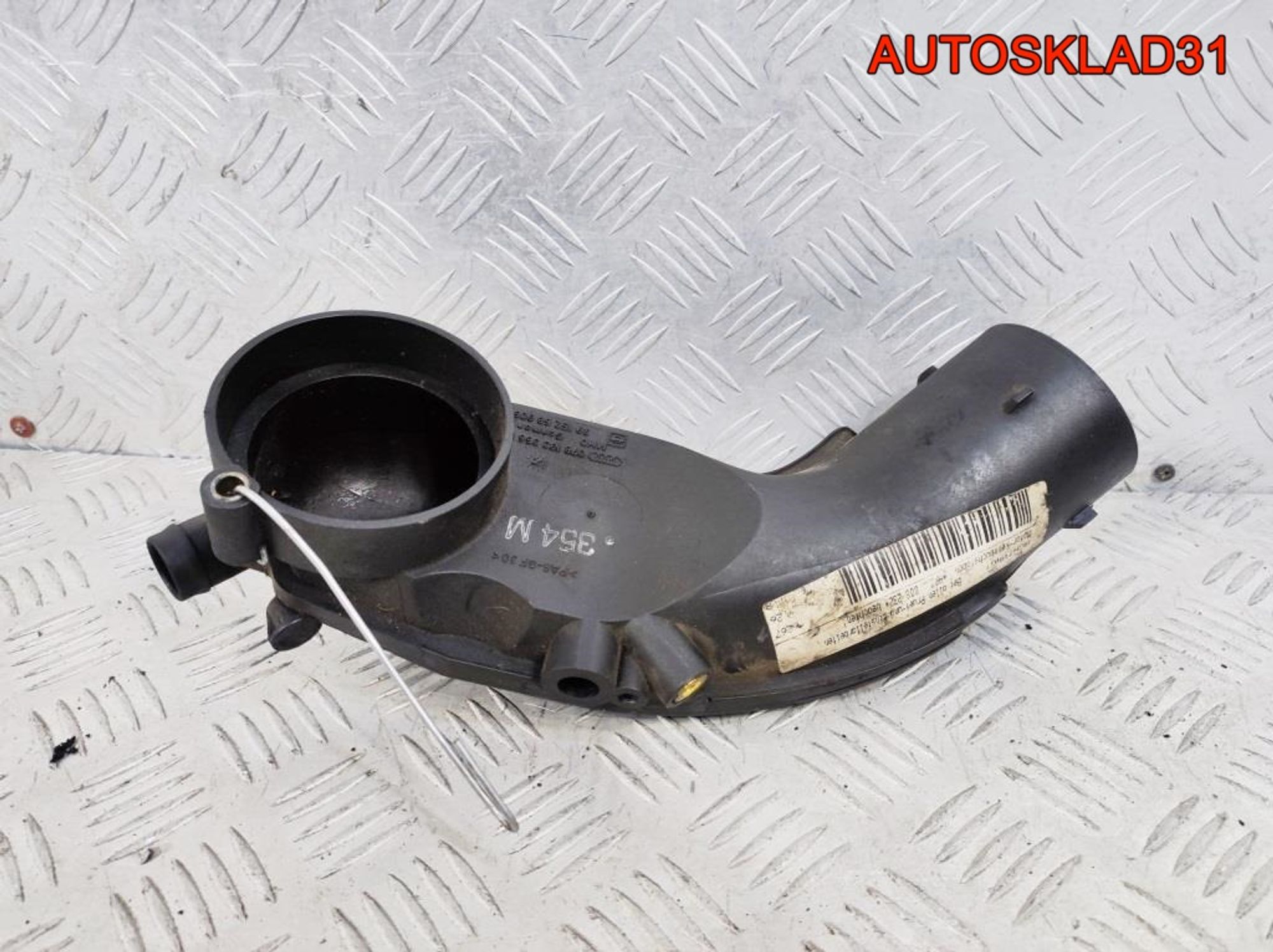Воздуховод VW Passat B5 2,8 ACB 078133356F, 900 рублей, Дубовое