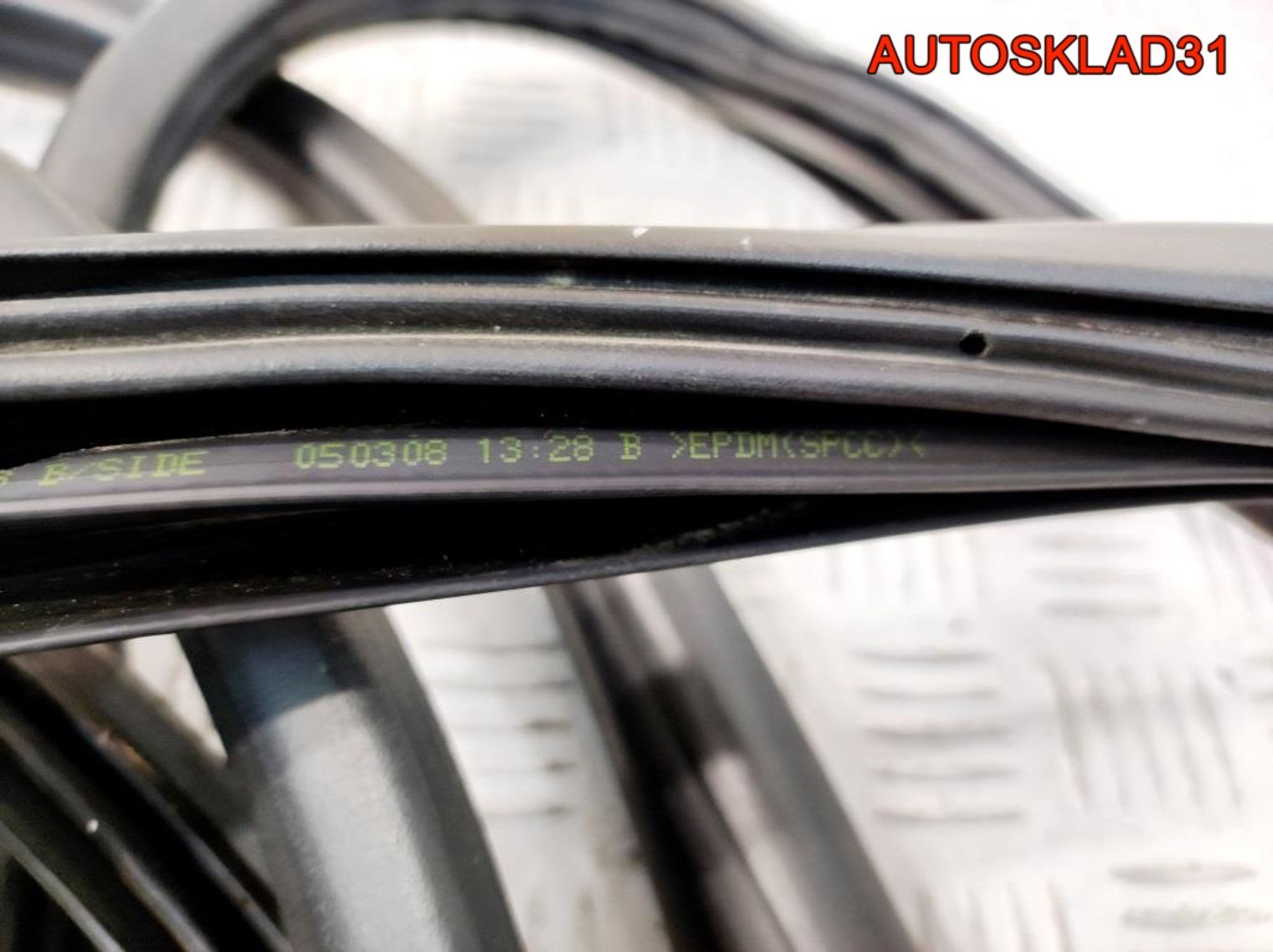 Уплотнитель двери Комплект Hyundai Getz 1 Рест, 4500 рублей, Дубовое