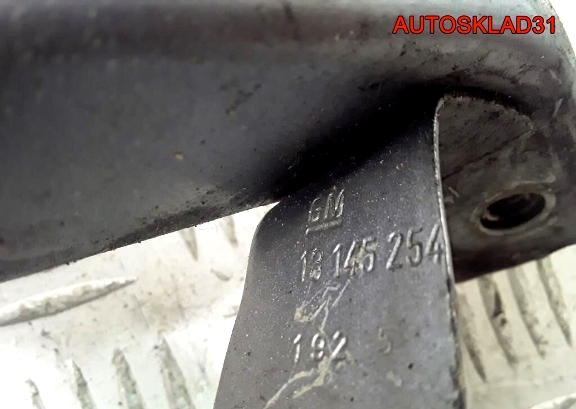 Кронштейн фары правый Opel Zafira B 93184625, 1800 рублей, Дубовое