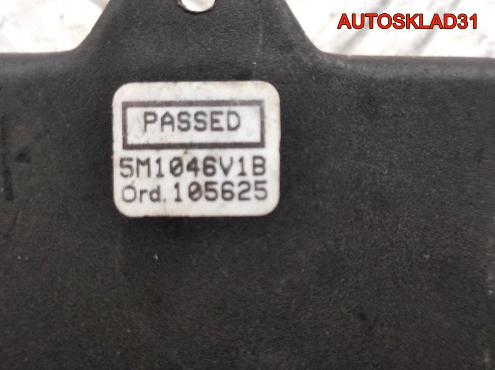 Блок управления центральным замком Golf 4 4M1046V1C, 2100 рублей, Дубовое