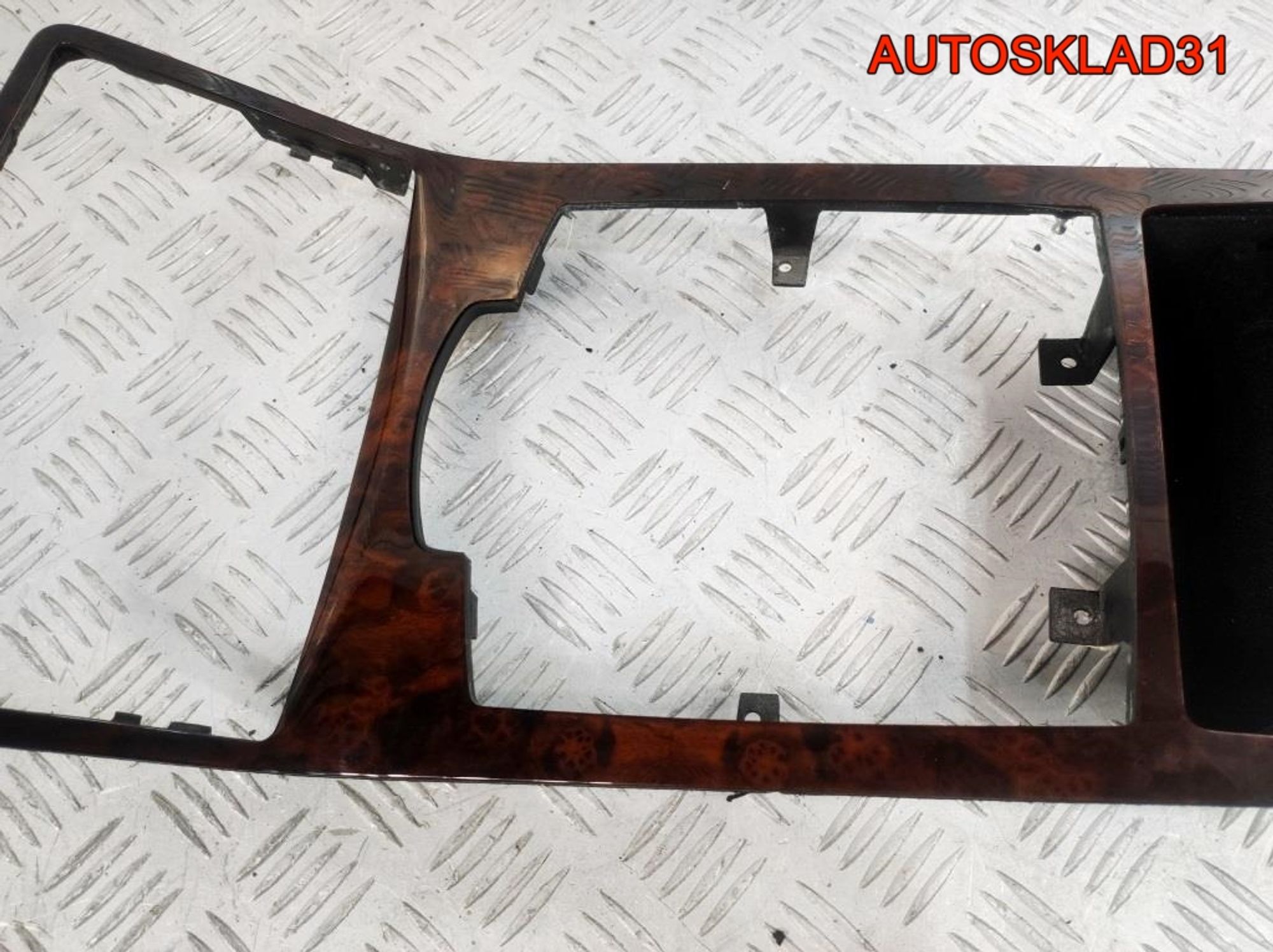 Накладка декоративная Audi A8 4E 4E0863916, 2500 рублей, Дубовое