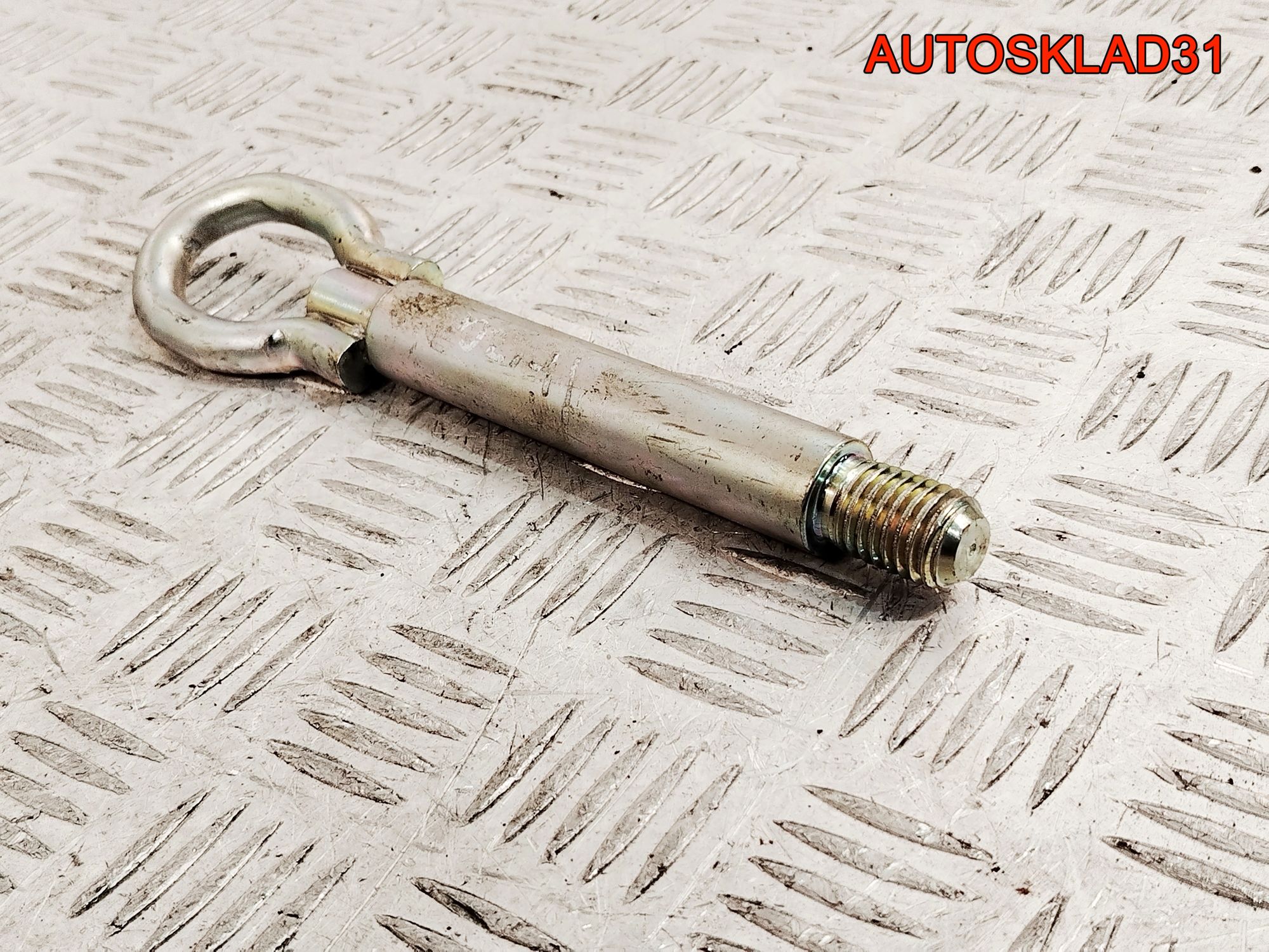 Крюк буксировочный Skoda Rapid 6Q00803615, 2000 рублей, Дубовое