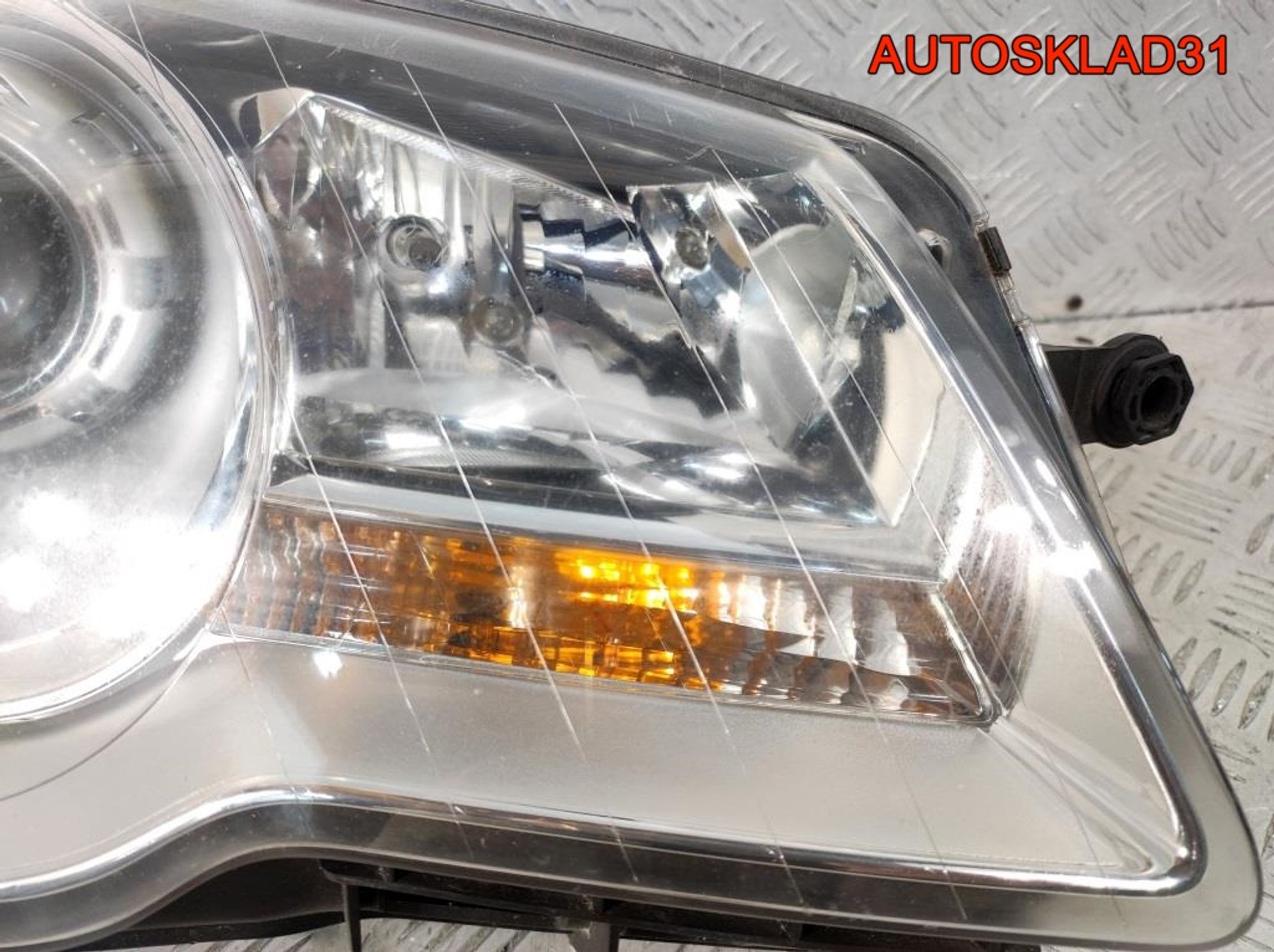 Фара правая VW Touran 1 1T1941006B Рестайлинг, 13500 рублей, Дубовое