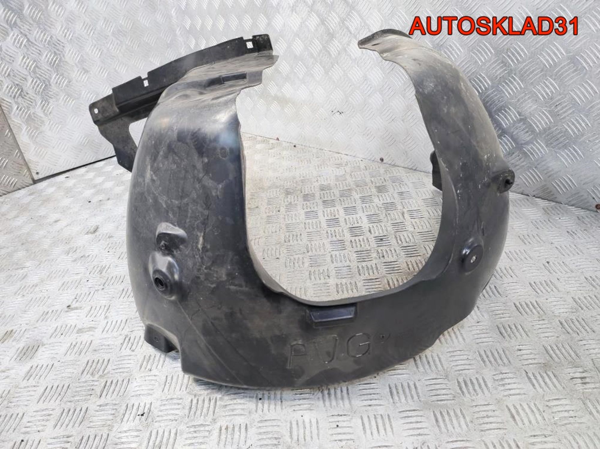 Локер передний левый Peugeot 208 9673768880, 2100 рублей, Дубовое