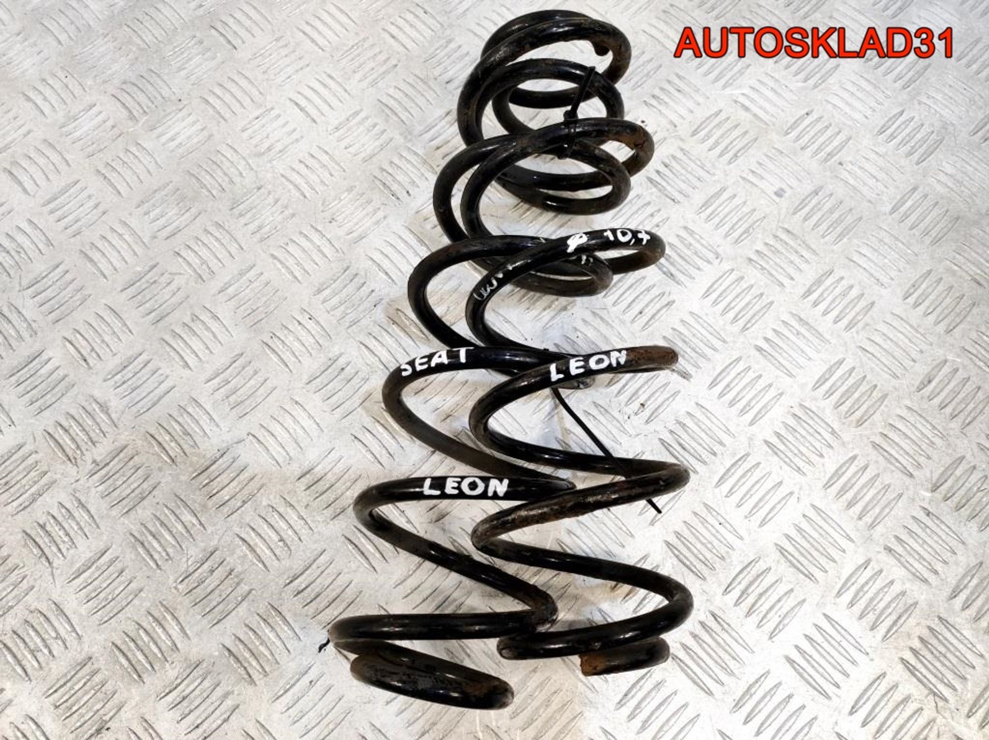 Пружина задняя комплект SEAT Leon 1M1 1J0511115AE, 1800 рублей, Дубовое