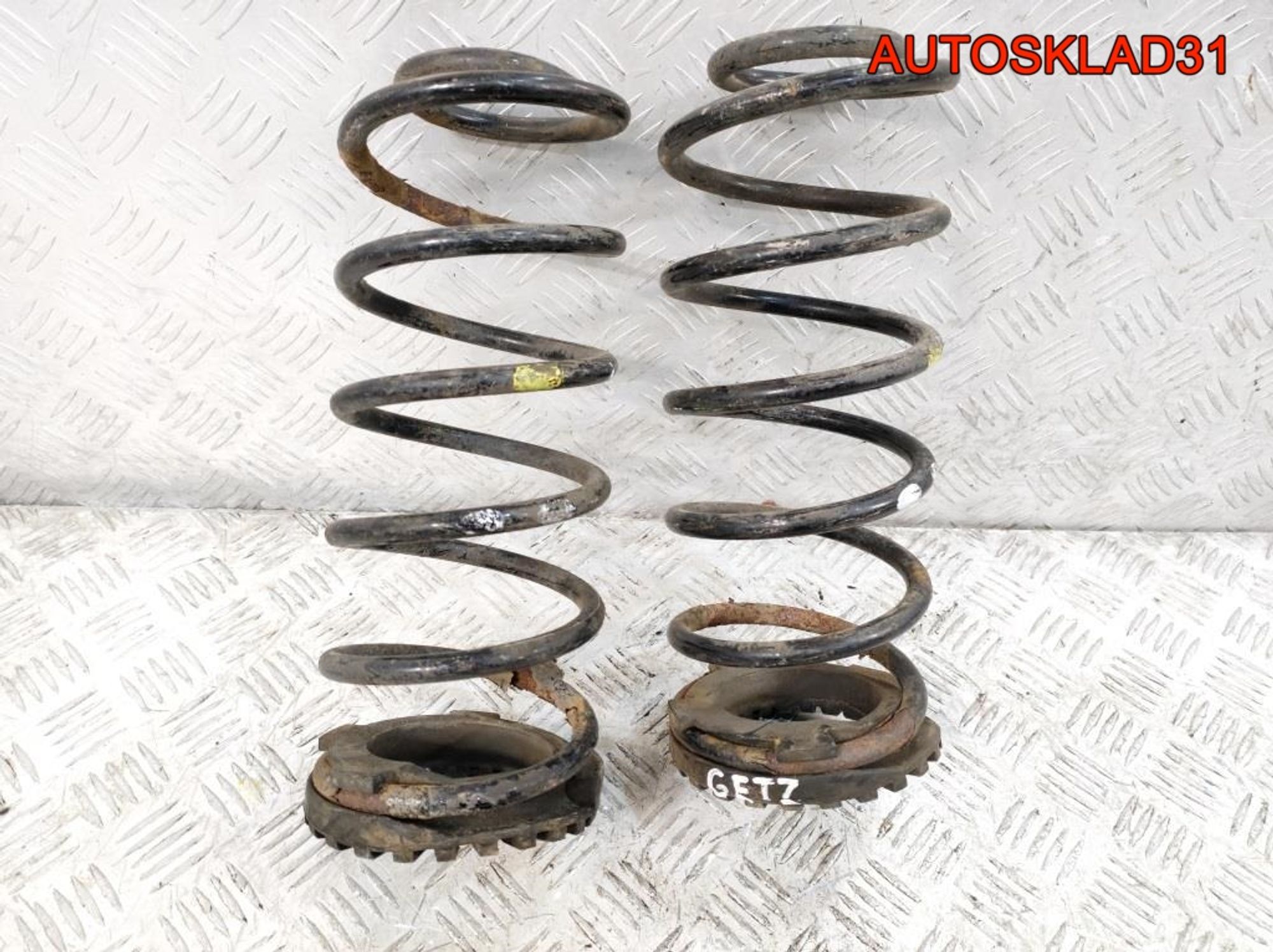 Пружина подвески задняя Комплект Hyundai Getz 553301C201, 2000 рублей, Дубовое