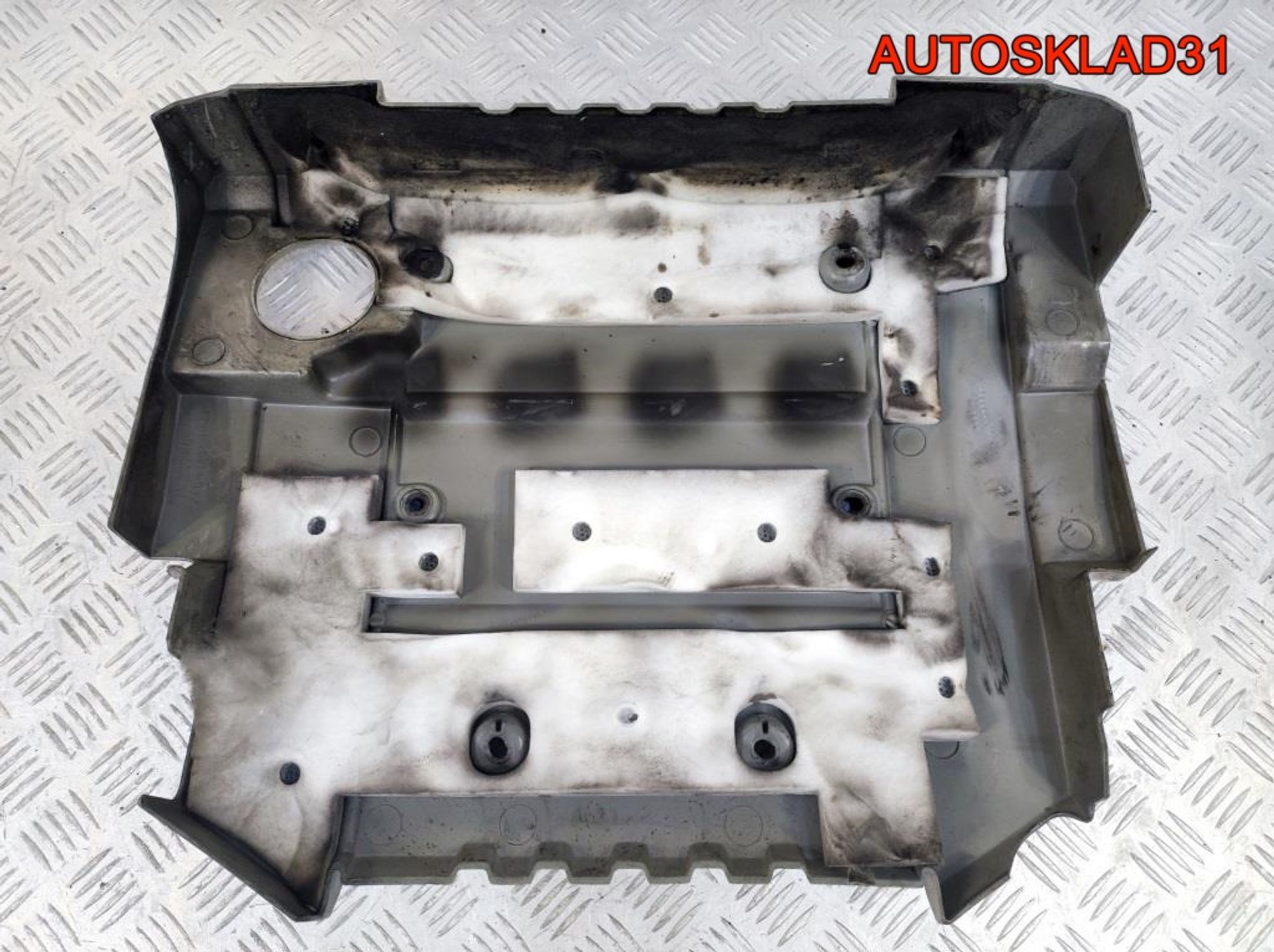 Накладка декоративная  Mitsubishi Carisma MD347865, 1300 рублей, Дубовое
