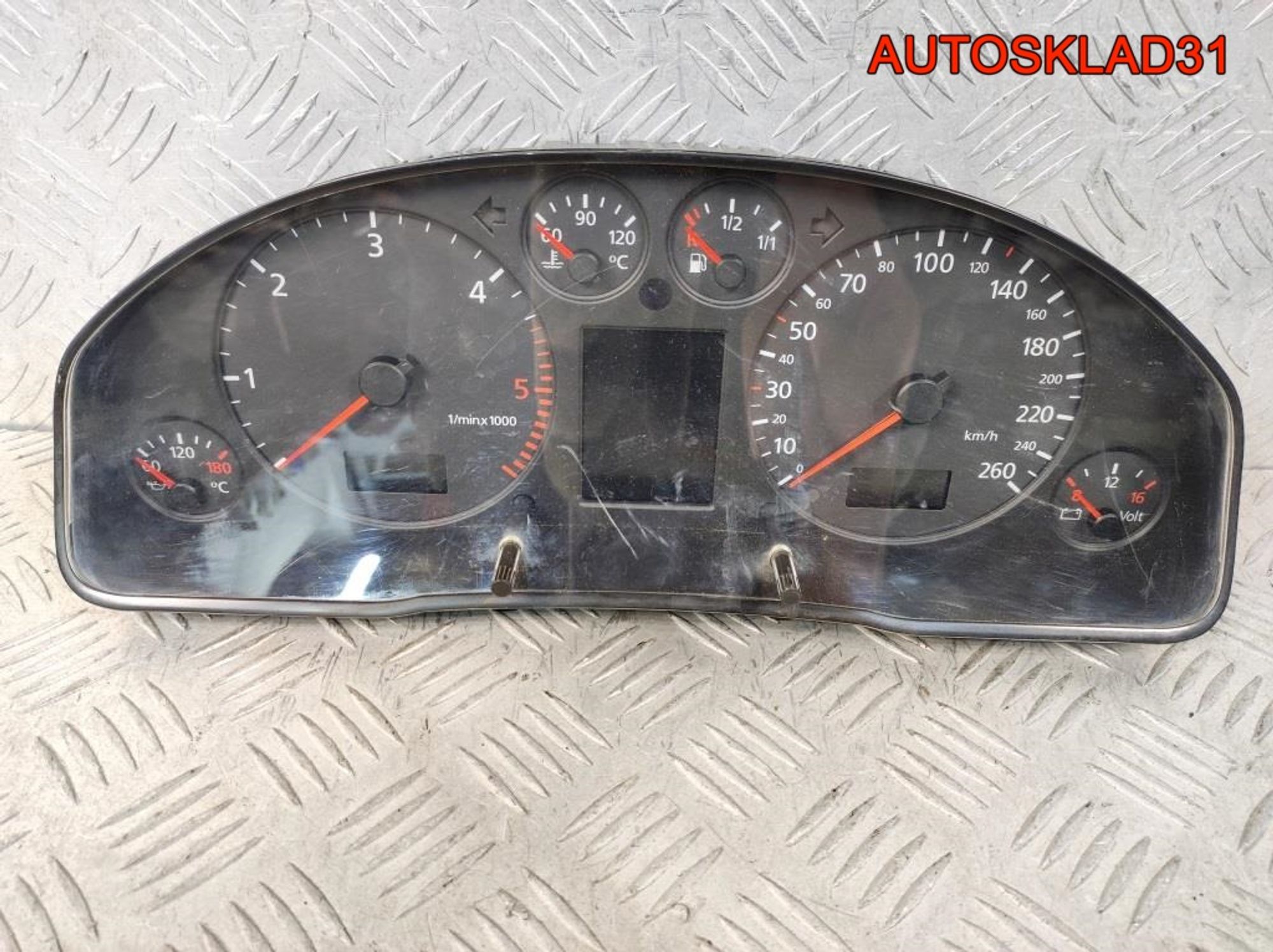 Панель приборов Audi A4 B5 2,5 Дизель 8D0920931TX, 9900 рублей, Дубовое