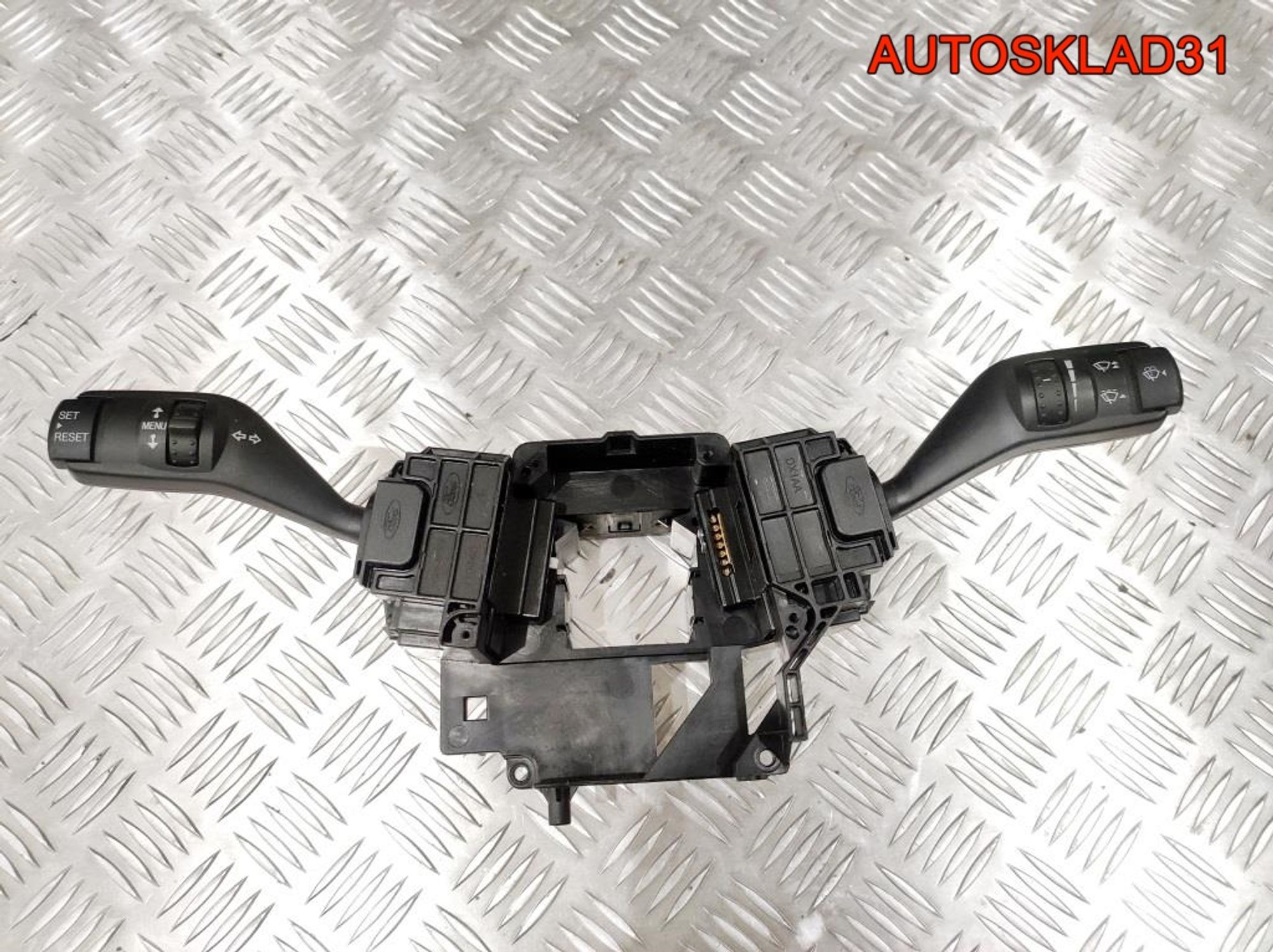 Переключатель подрулевой Ford Focus 2 4M5T13N064HH, 2000 рублей, Дубовое