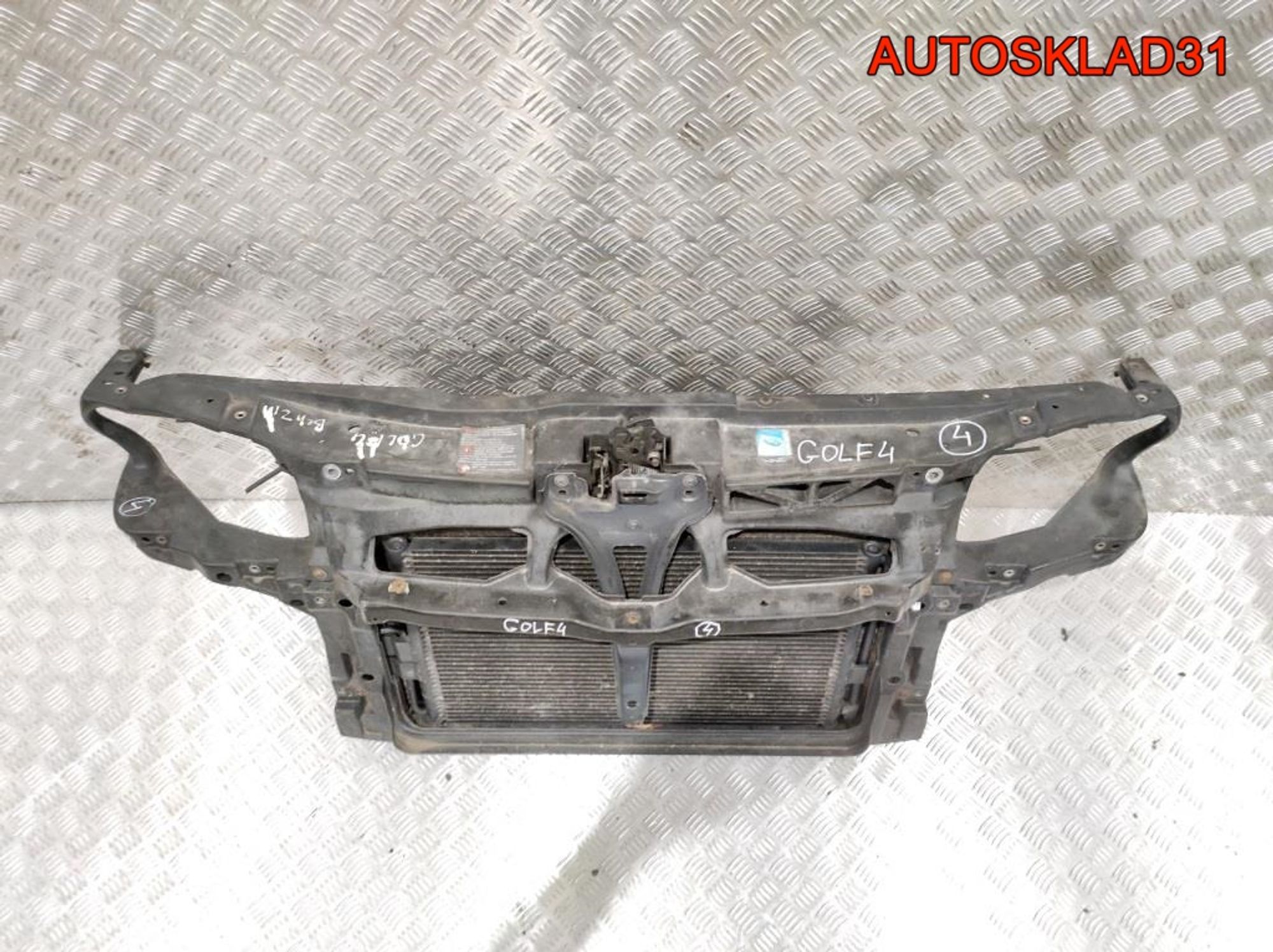 Панель передняя в сборе VW Golf 4 Бензин, 20000 рублей, Дубовое