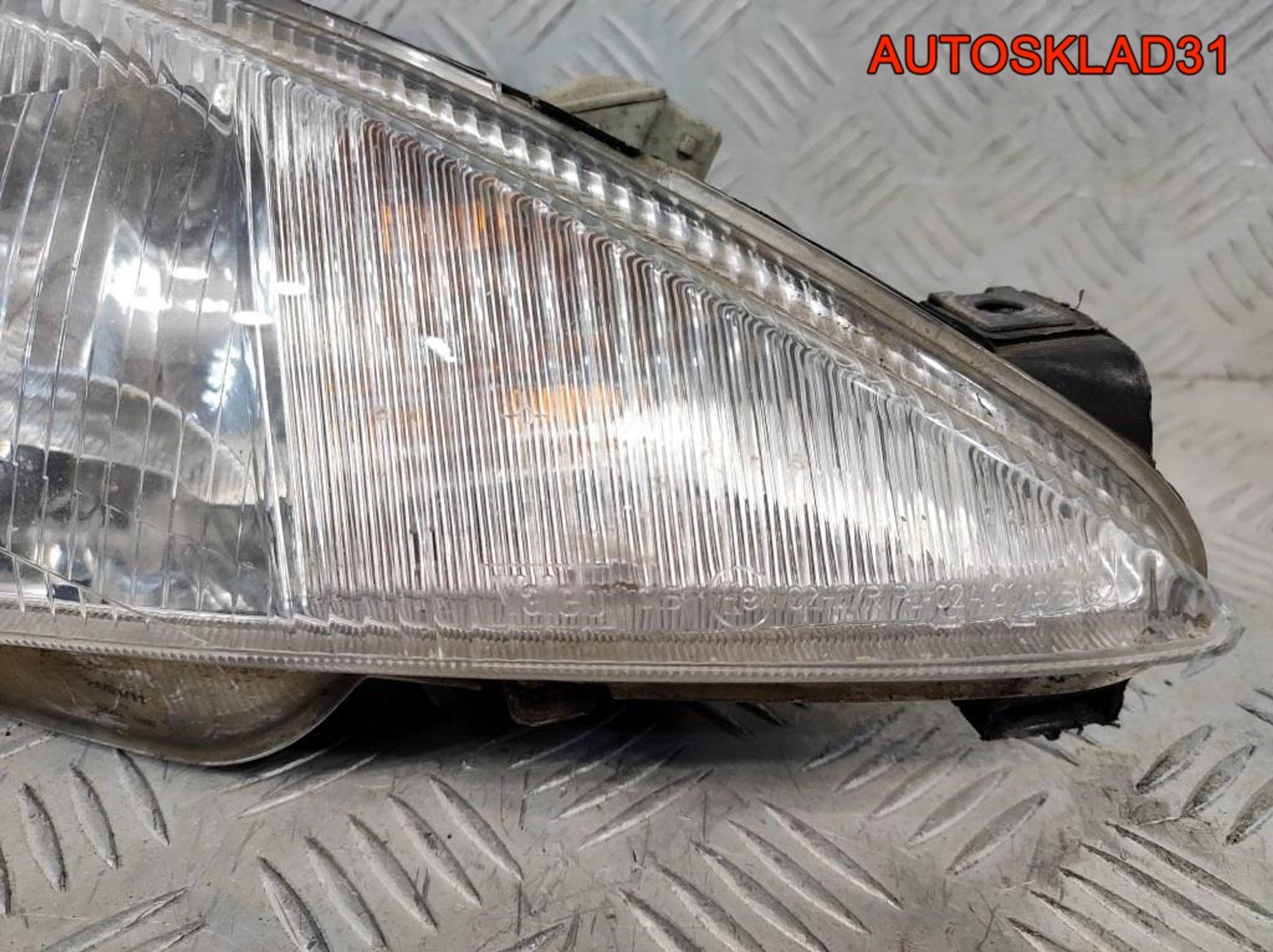 Фара правая Peugeot 206 89002770 Дорест, 4500 рублей, Дубовое