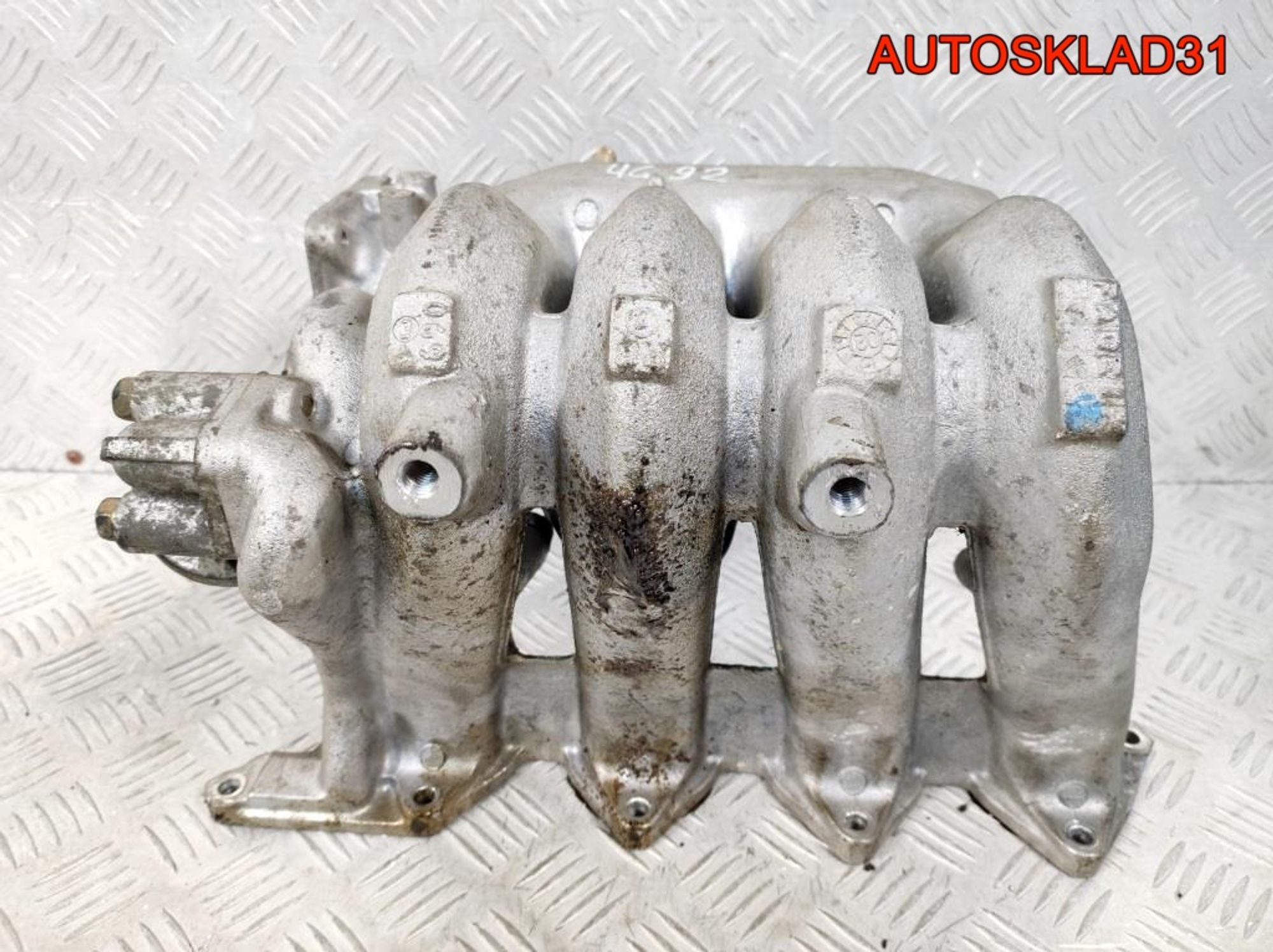 Коллектор впускной Mitsubishi Carisma DA 1,6 4G92, 1400 рублей, Дубовое