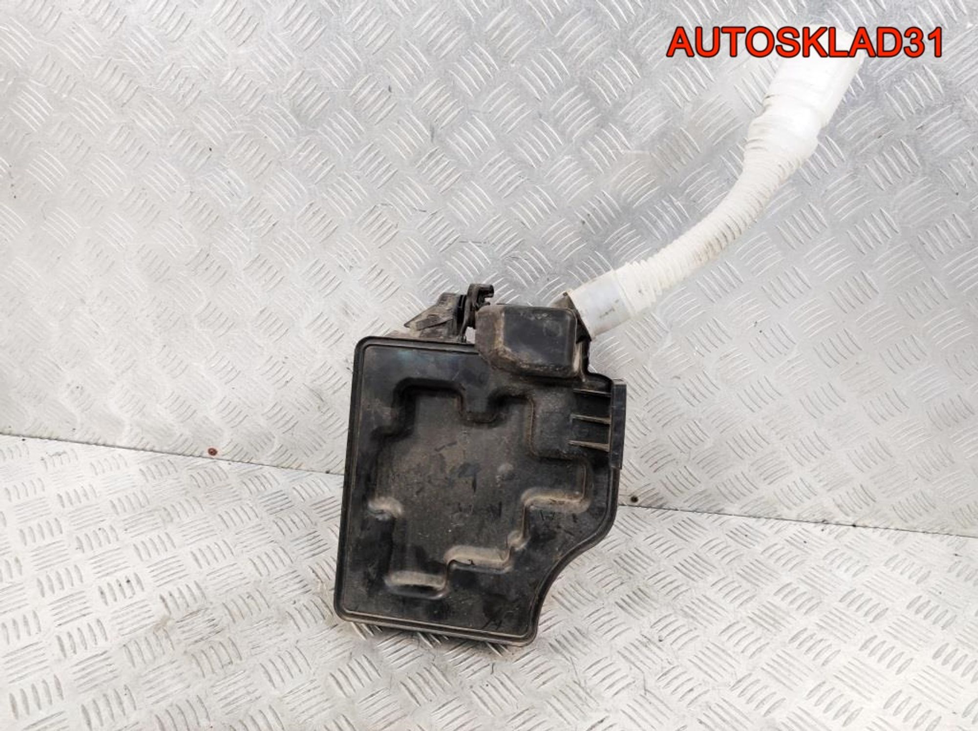 Бачок омывателя Skoda Fabia 6R0955453D, 3200 рублей, Дубовое