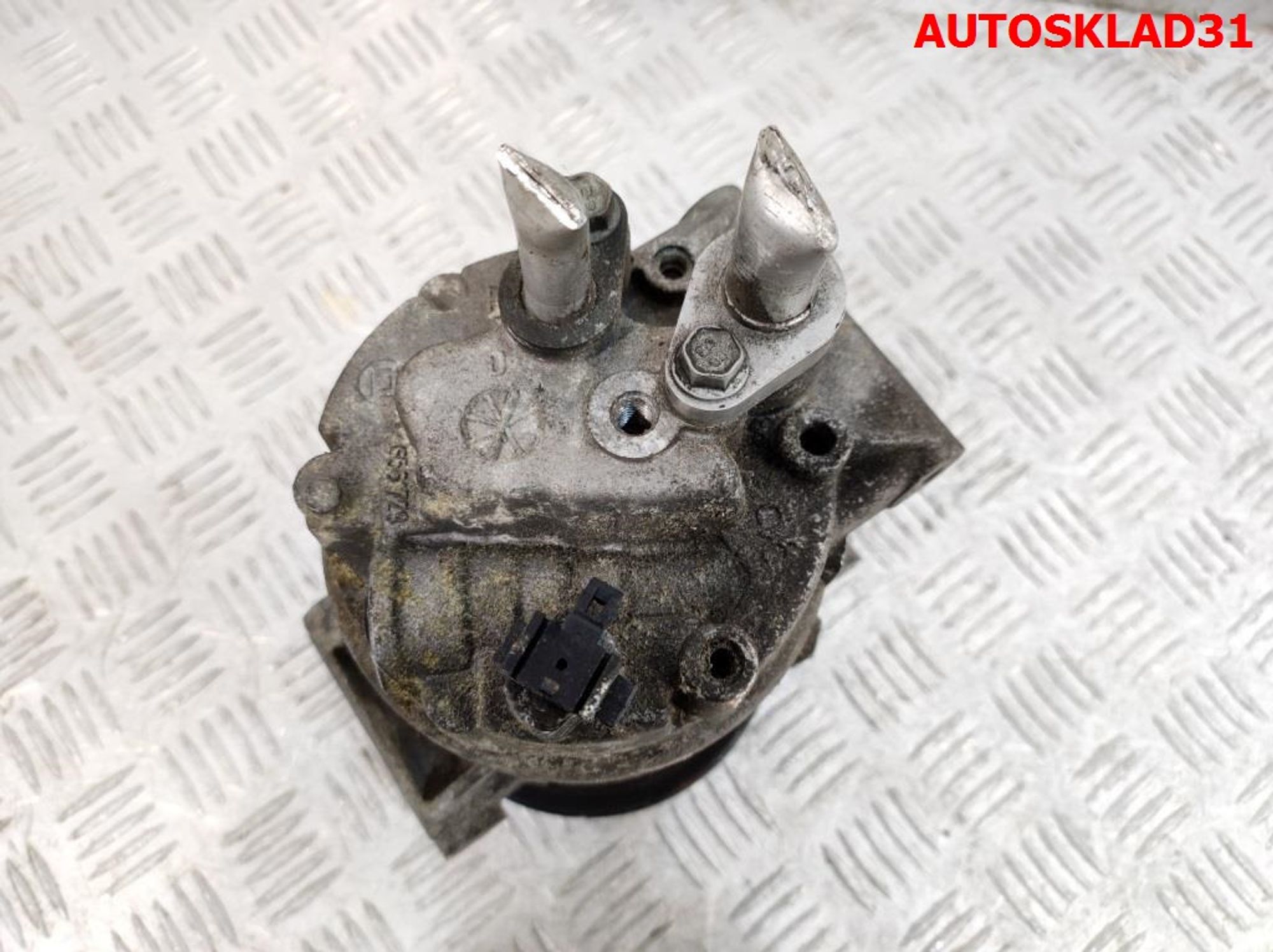 Компрессор кондиционера Renault Megane 2 1,6 Бензин 8200050141, 8000 рублей, Дубовое