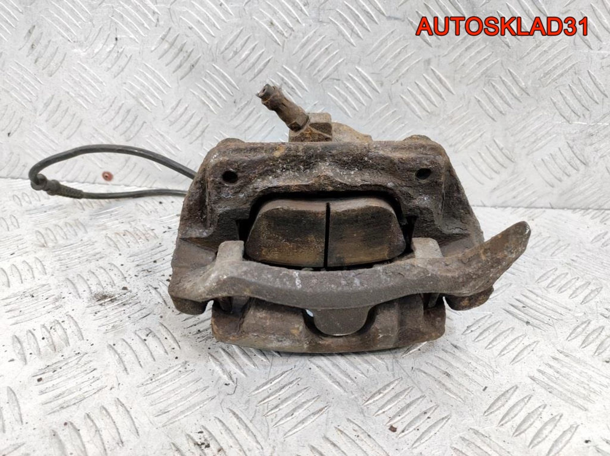 Суппорт тормозной передний левый Mercedes W202, 1100 рублей, Дубовое