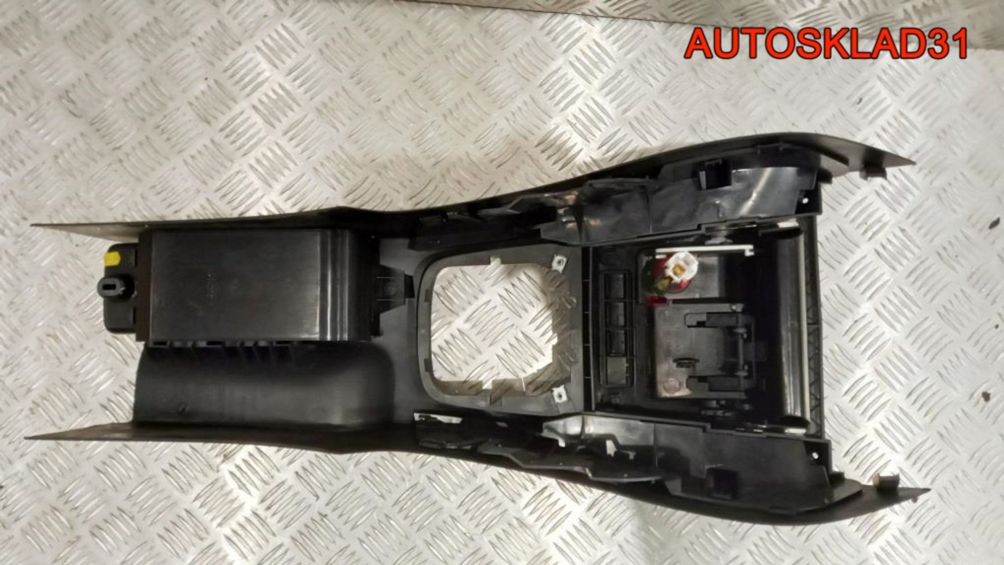 Консоль центральная VW Golf 5 1K0863243A, 3000 рублей, Дубовое