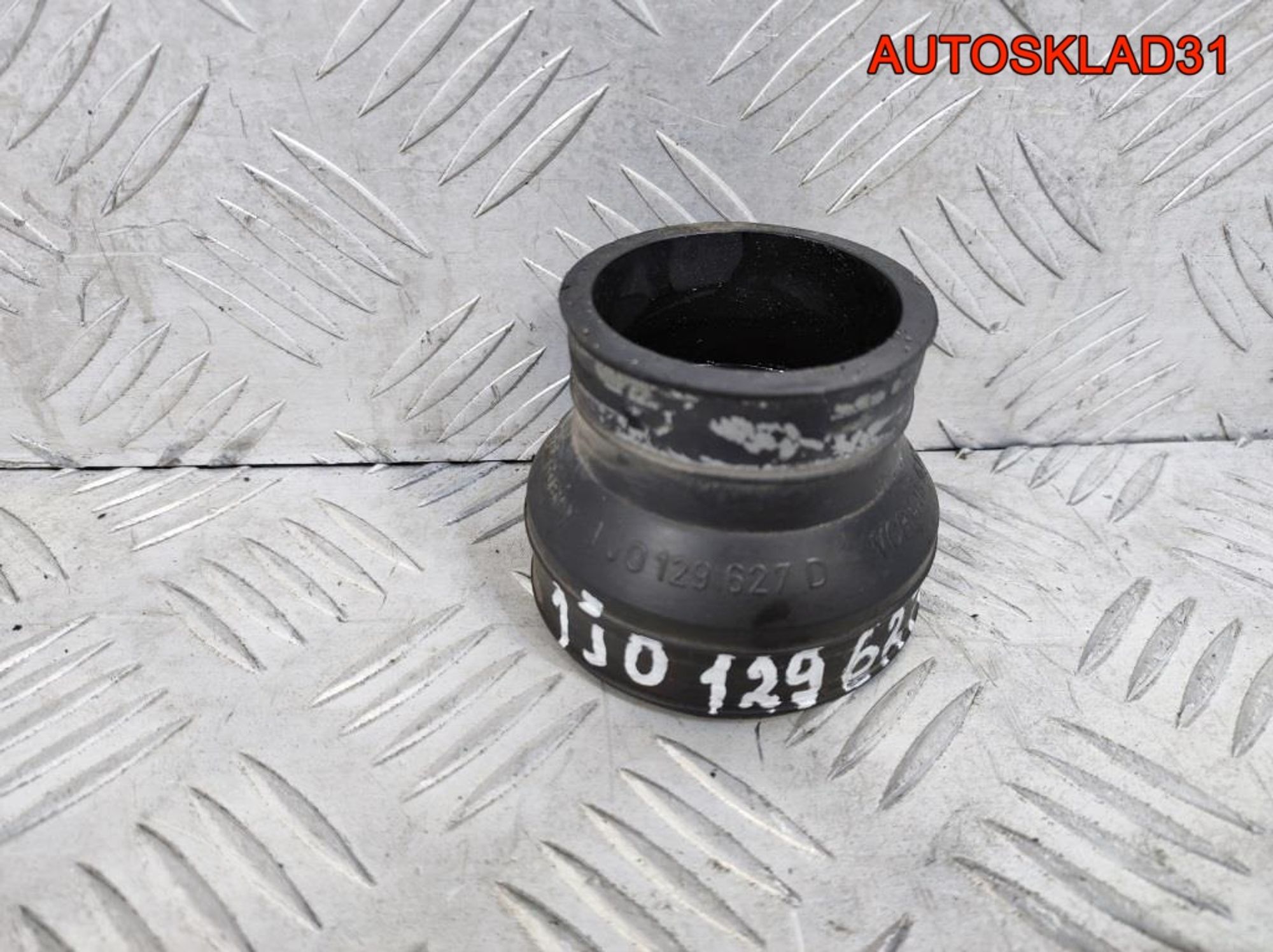 Патрубок турбины Volkswagen Golf 5 1J0129627D, 900 рублей, Дубовое