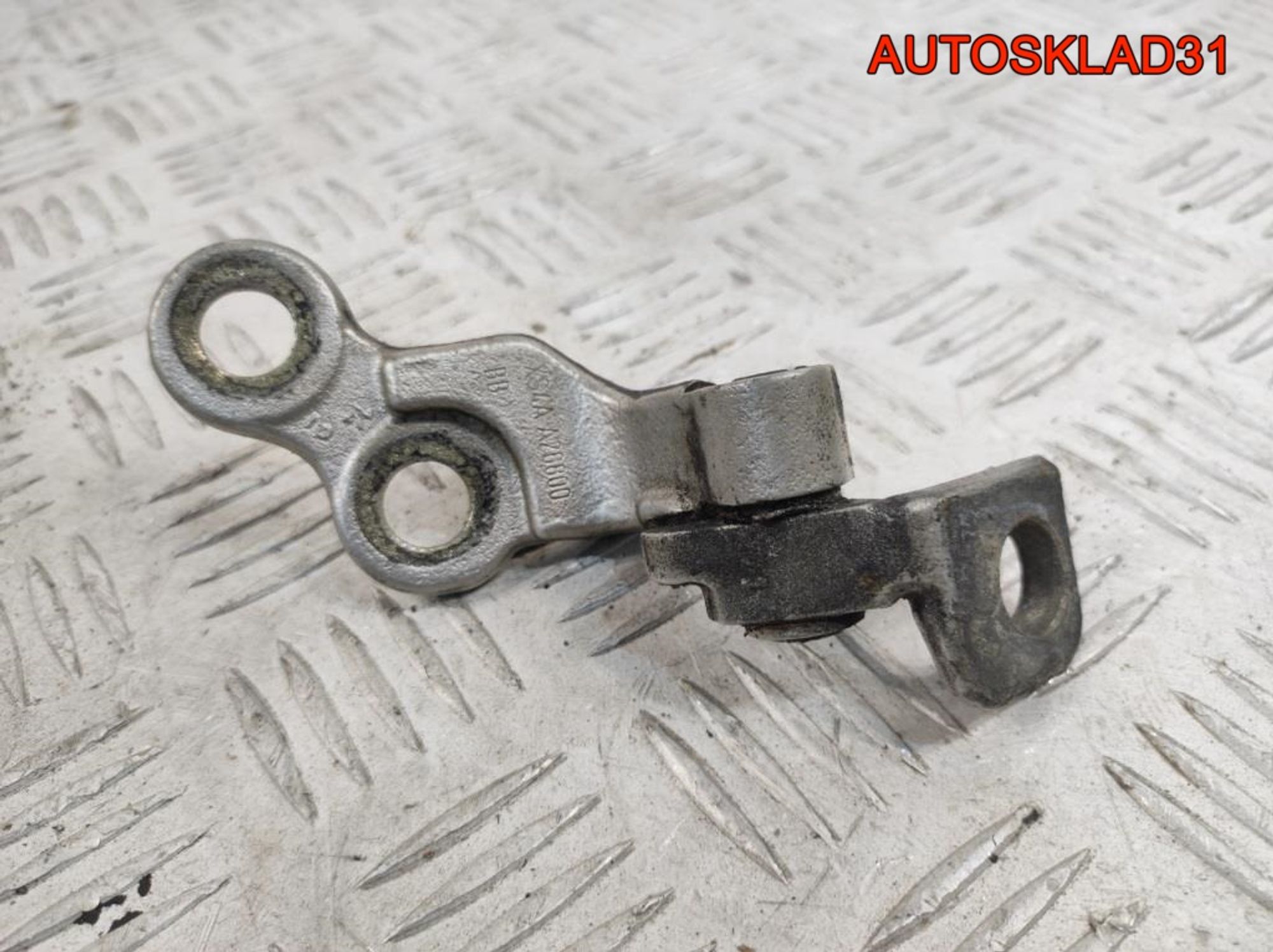 Петля двери задней правой Ford Focus 1 XS4AA26800BB, 900 рублей, Дубовое