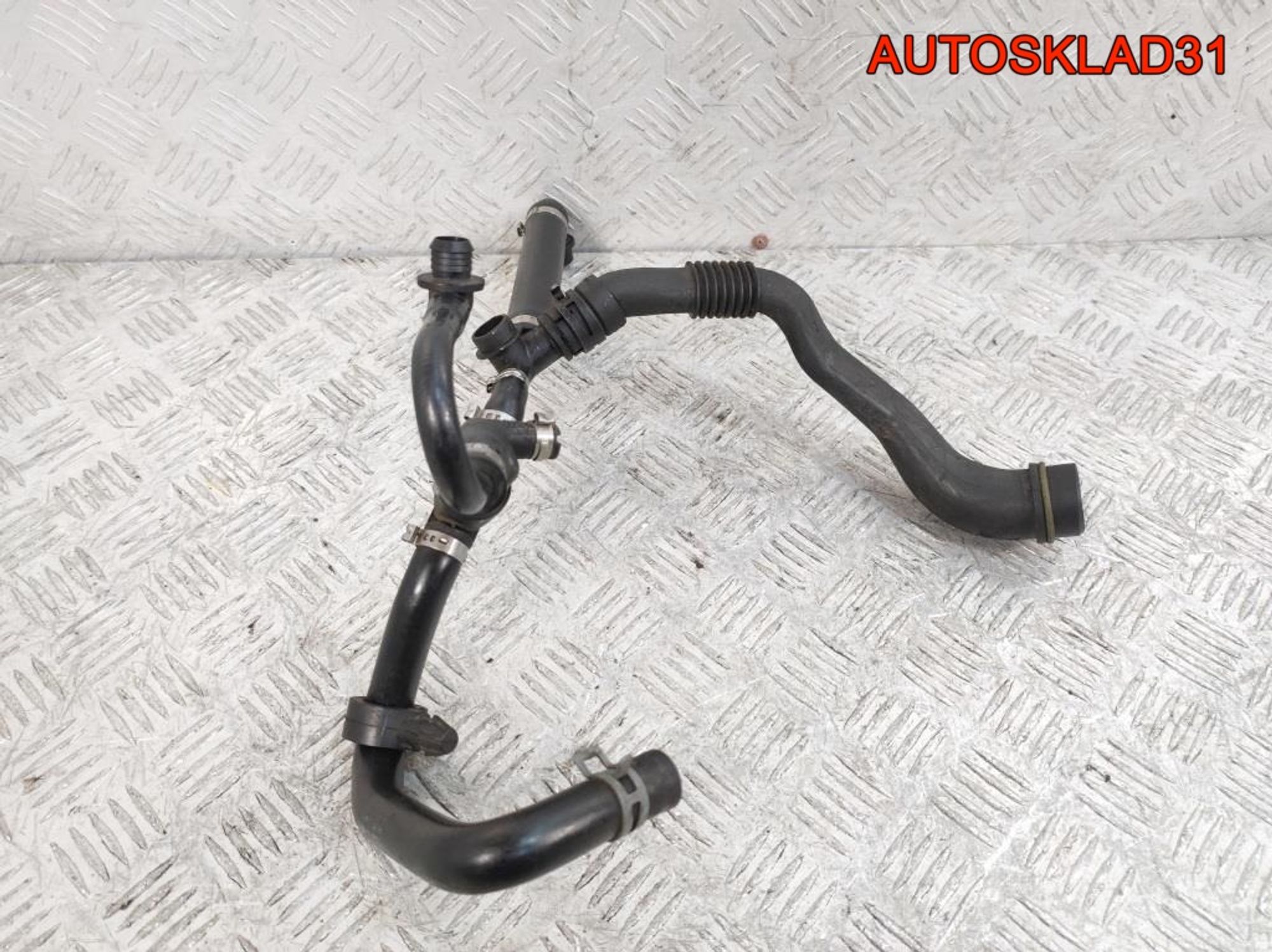 Патрубок вентиляции Комплект VW Passat B5 06B103217AC, 2000 рублей, Дубовое