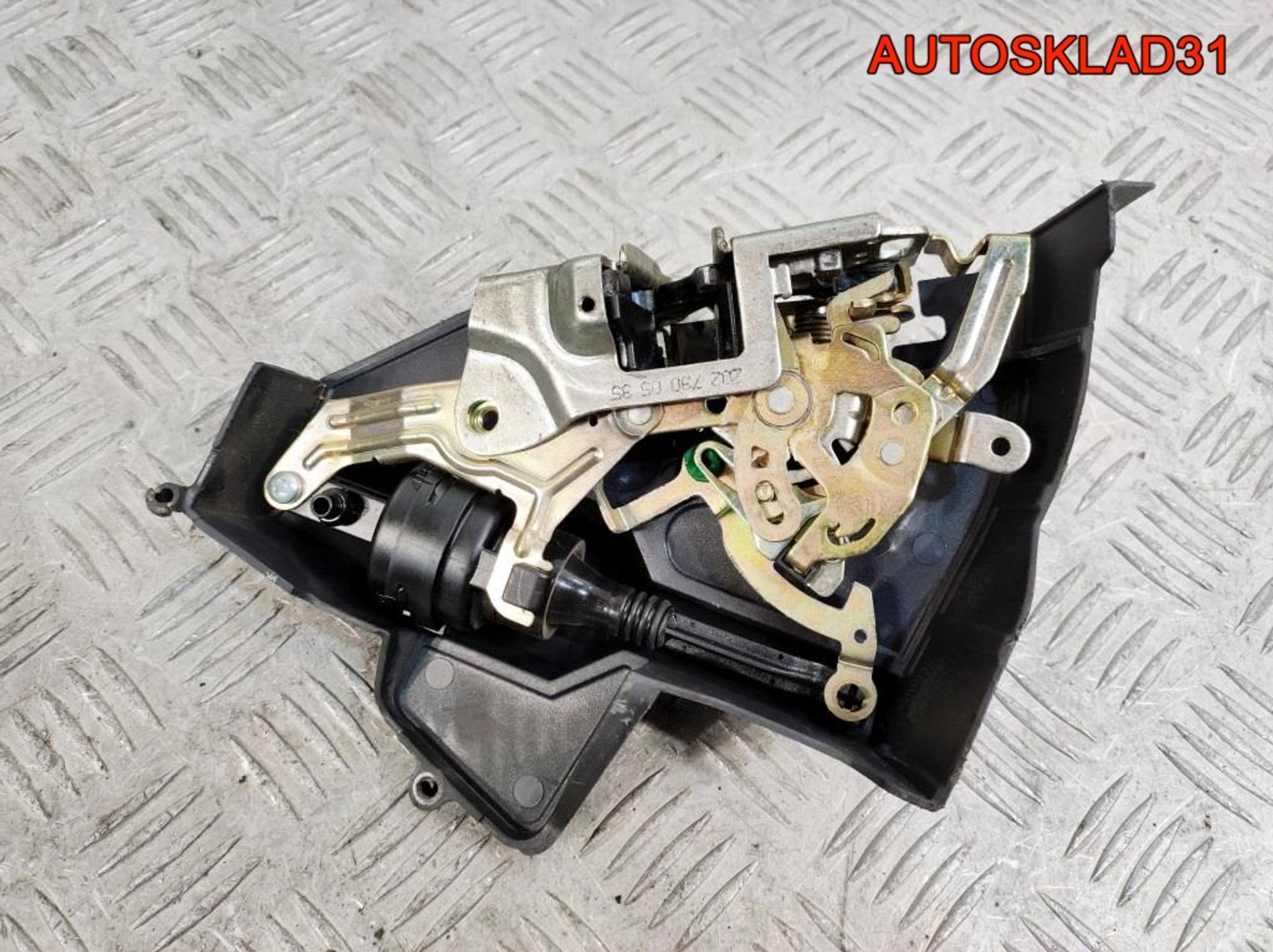 Замок двери задней левой Mercedes W210 A2027300535, 1800 рублей, Дубовое