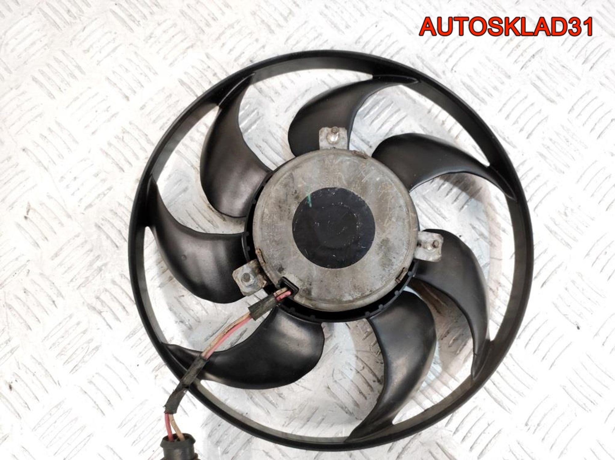 Вентилятор радиатора Дефект VW Golf 5 1K0959455ES, 1000 рублей, Дубовое