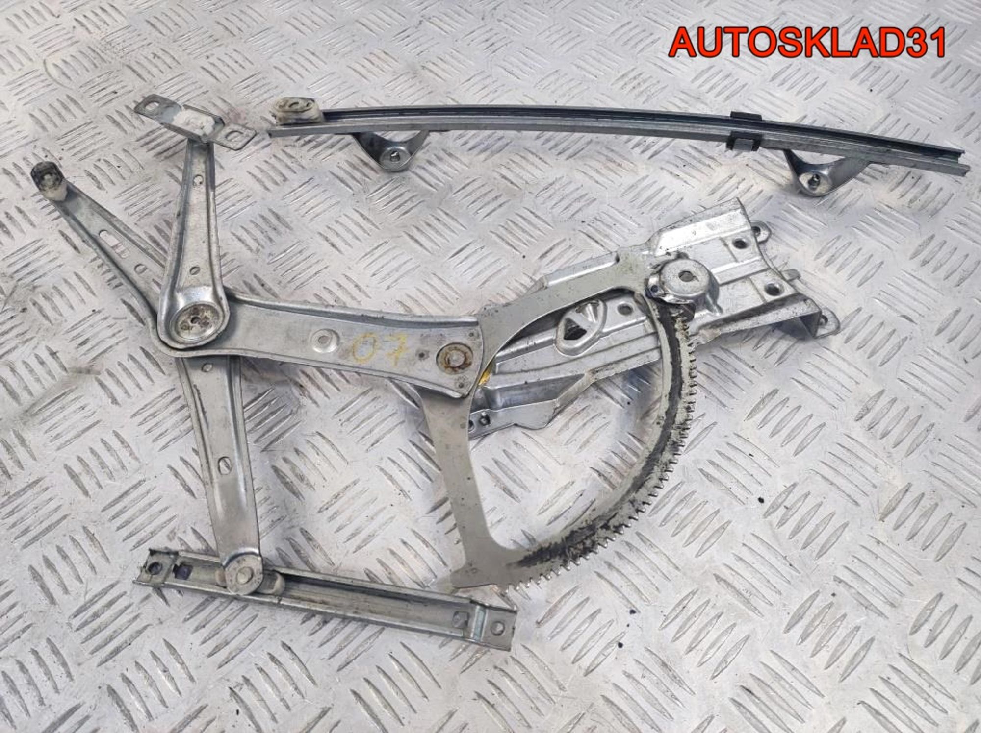 Стеклоподъемник перед правый Opel Astra H 13100418, 2100 рублей, Дубовое