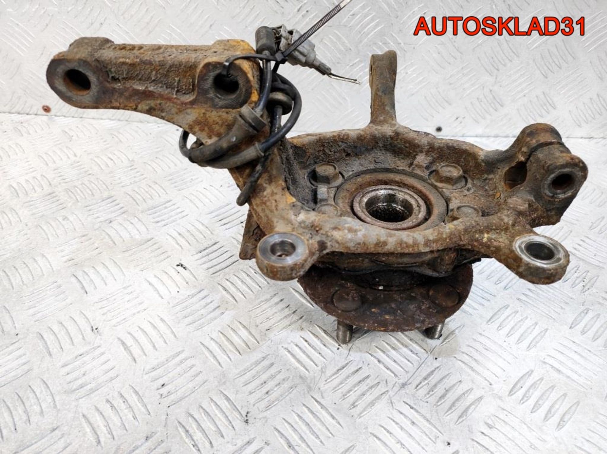 Кулак поворотный передний правый Nissan Qashqai 1, 2900 рублей, Дубовое