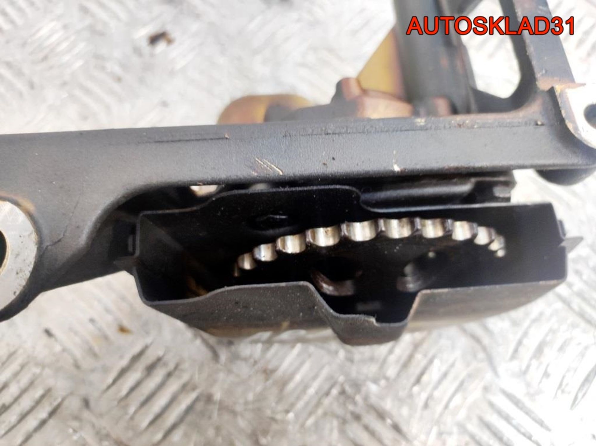 Насос масляный A6 C5 2,4 ARJ Бензин 078115132C, 3000 рублей, Дубовое