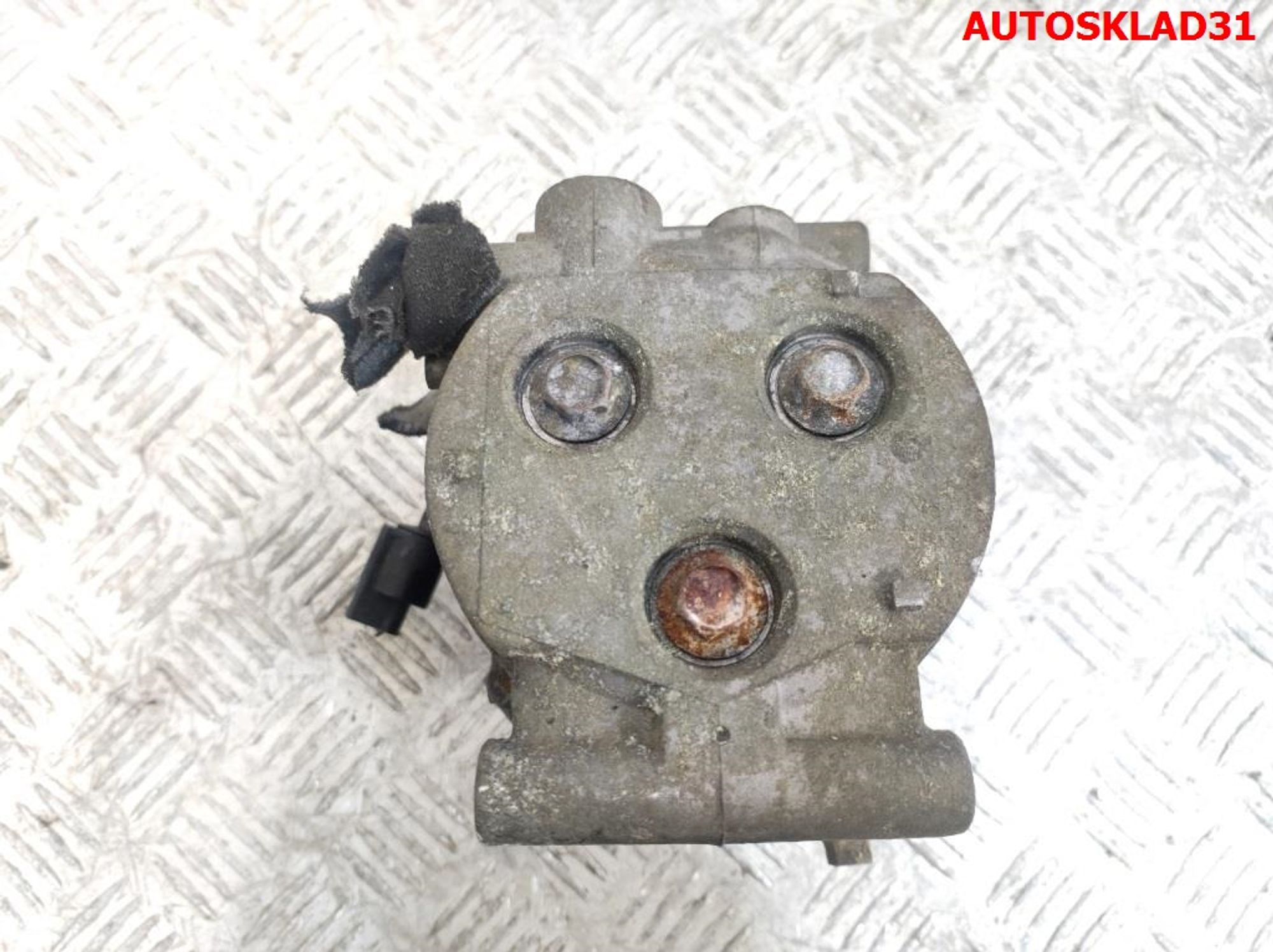 Компрессор кондиционера Mitsubishi Carisma DA 4G93 MR500007, 7200 рублей, Дубовое