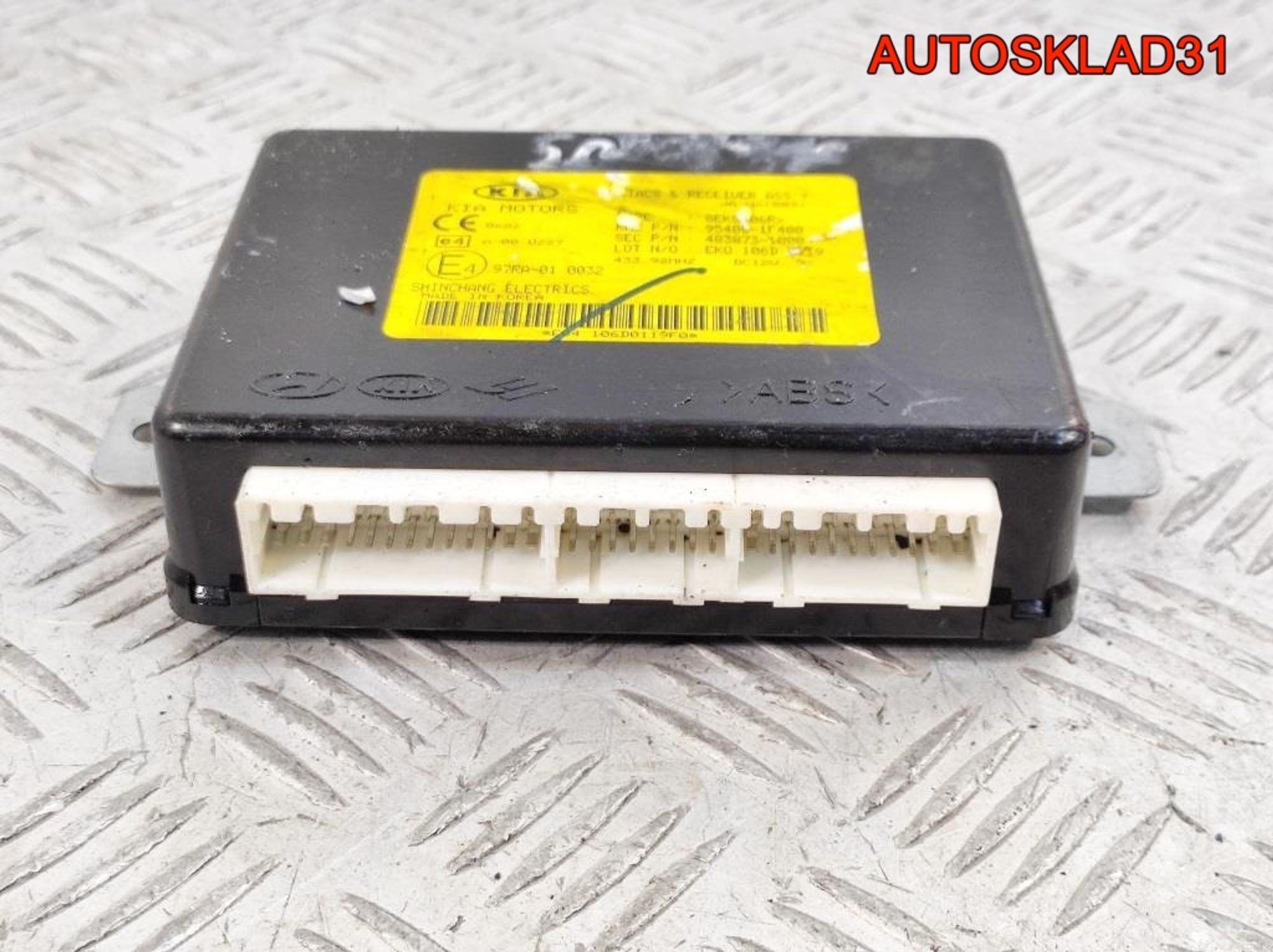 Блок комфорта Kia Sportage 2 2.0 G4GC 954001F400, 1200 рублей, Дубовое