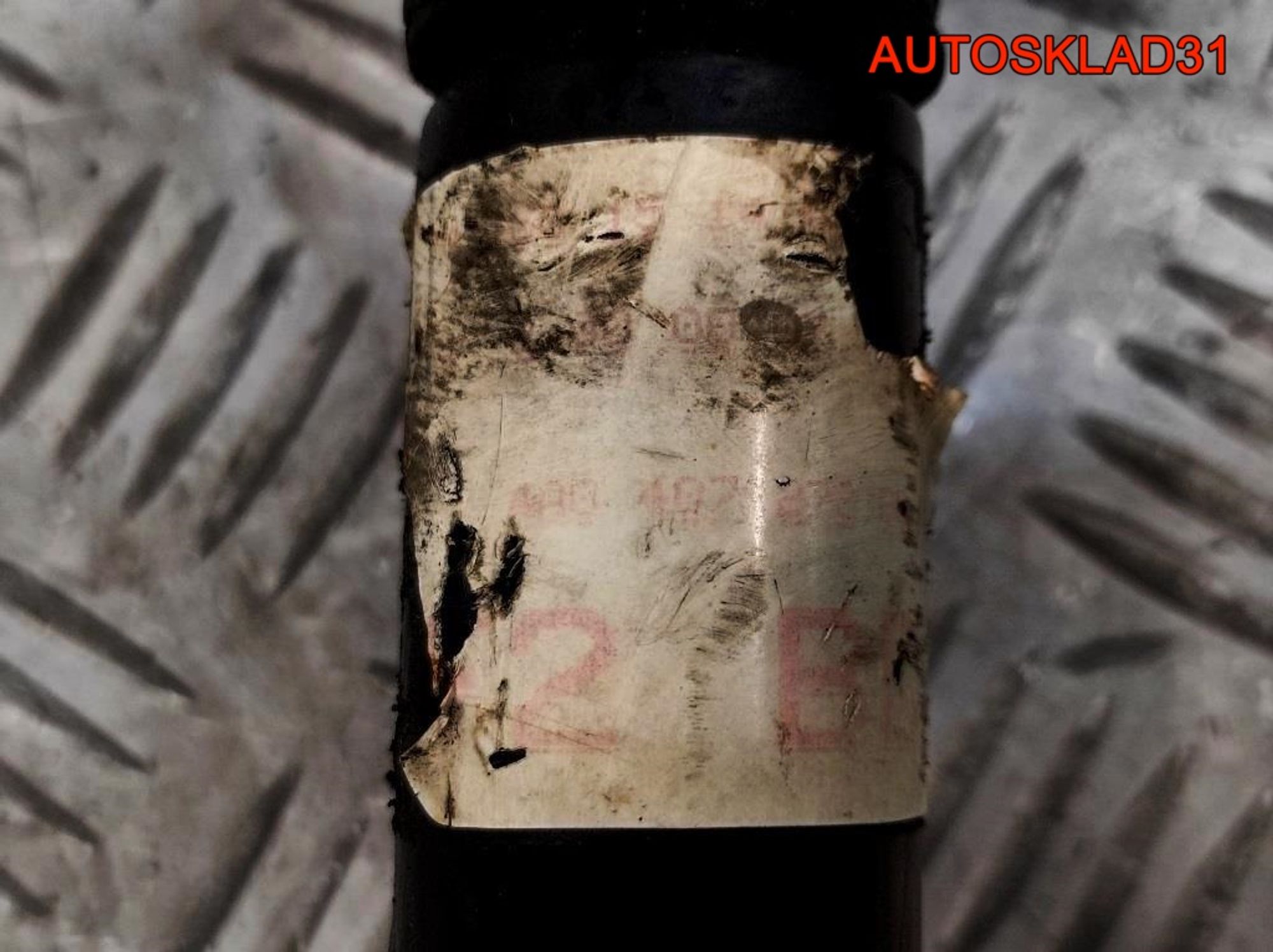 Полуось передняя правая Audi A6 C4 4A0407272BD, 2300 рублей, Дубовое