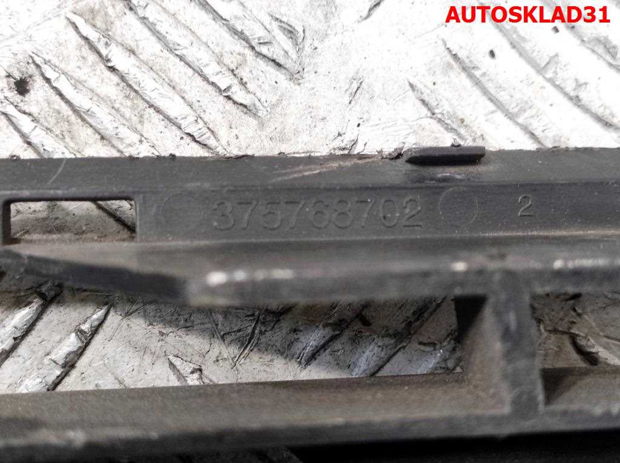 Решетка бампера центральная Opel Astra H 24460271 Дорест, 1000 рублей, Дубовое