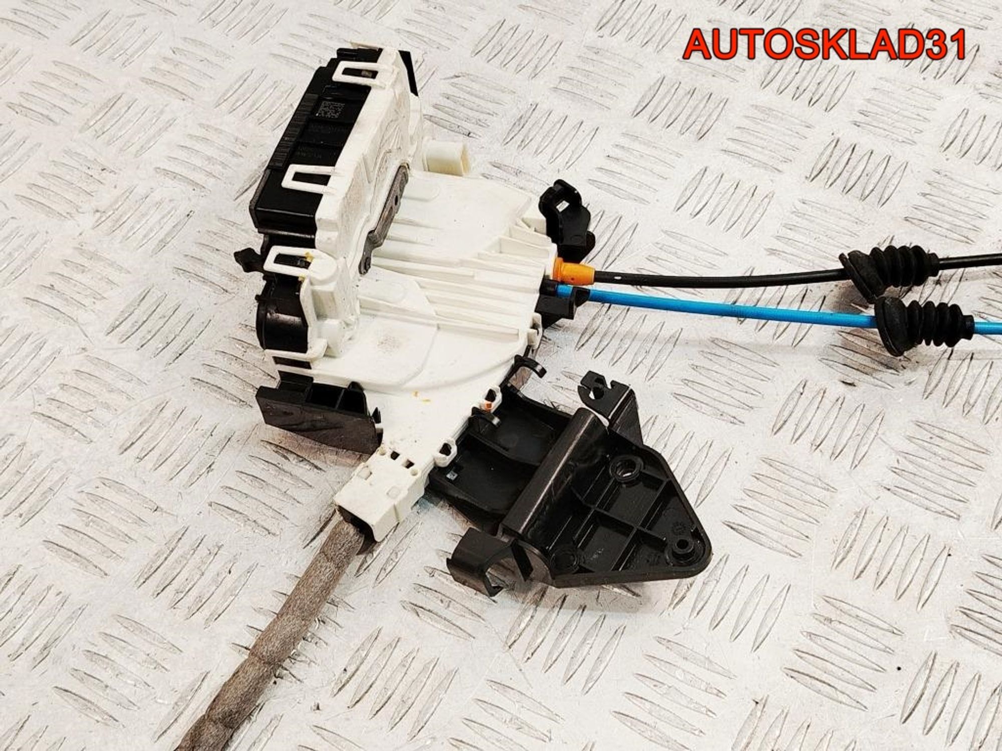 Замок двери задней правой Mercedes Benz GLK X204 A2047301435, 2500 рублей, Дубовое