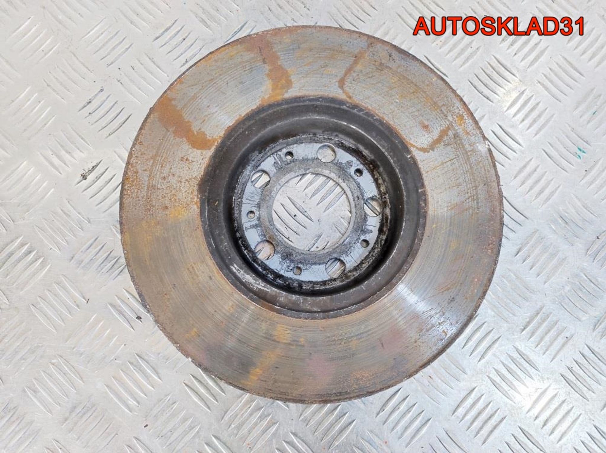 Диск тормозной передний Volkswagen Polo 6R0615301A, 1300 рублей, Дубовое