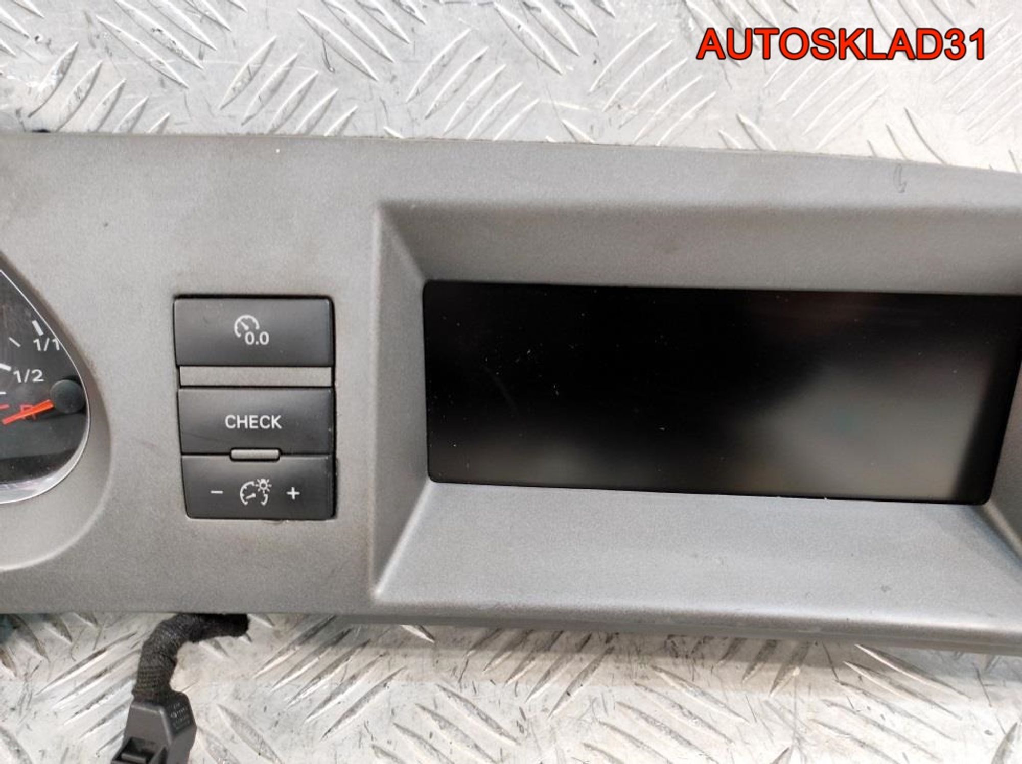 Панель приборов Audi A6 C6 3.0 BMK АКПП 4F0920900S, 9000 рублей, Дубовое