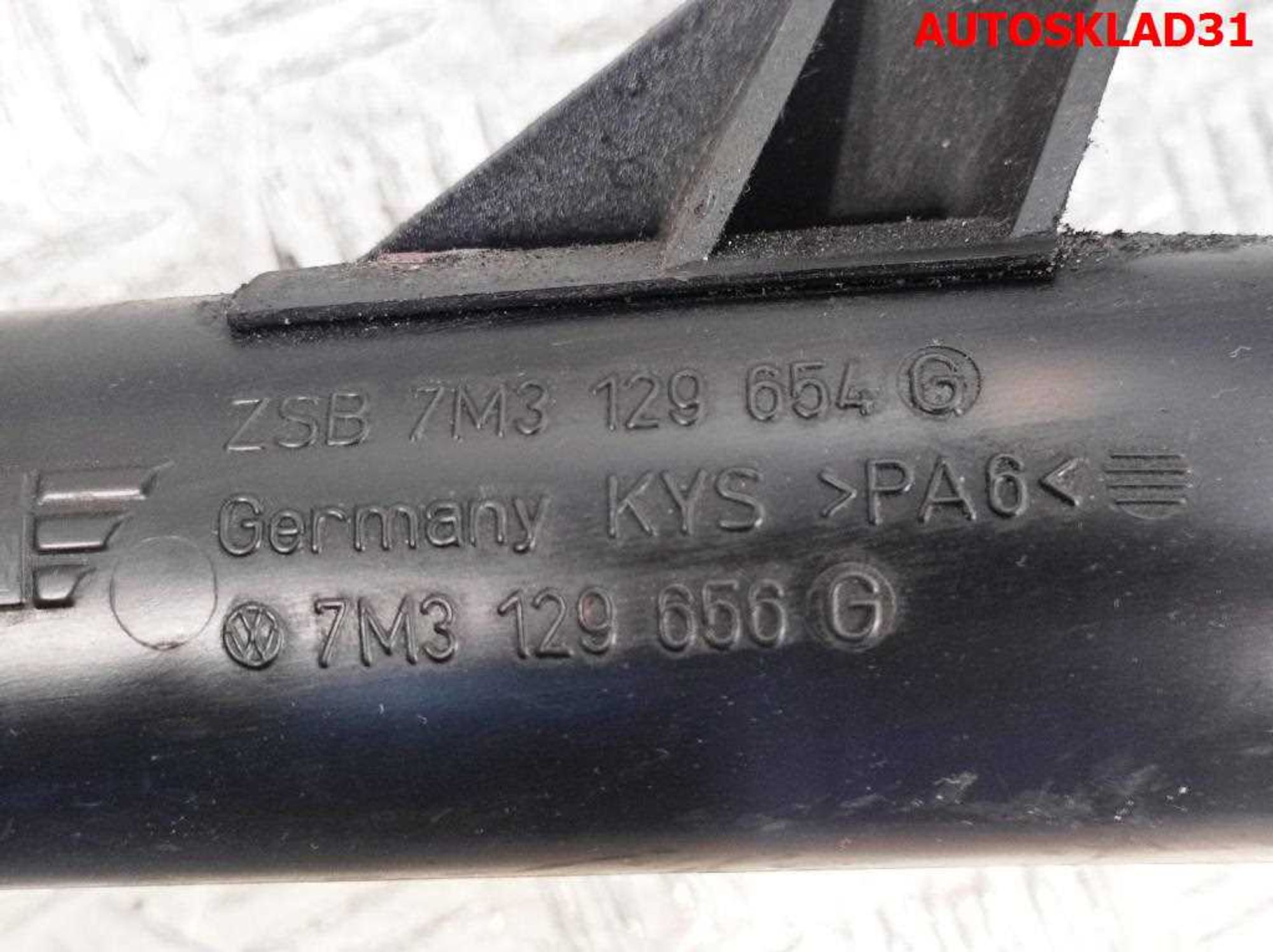 Патрубок воздушного фильтра VW Sharan 1 1,9 Дизель 7M3129654G, 3500 рублей, Дубовое