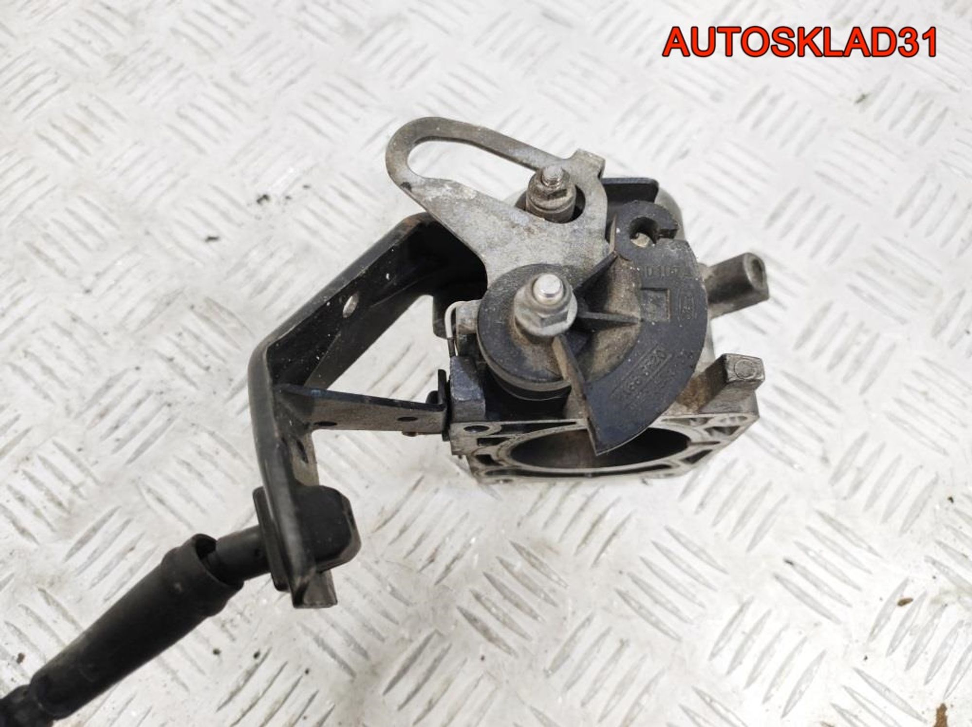 Заслонка дроссельная Ford Galaxy 95WF9U538CA, 2900 рублей, Дубовое