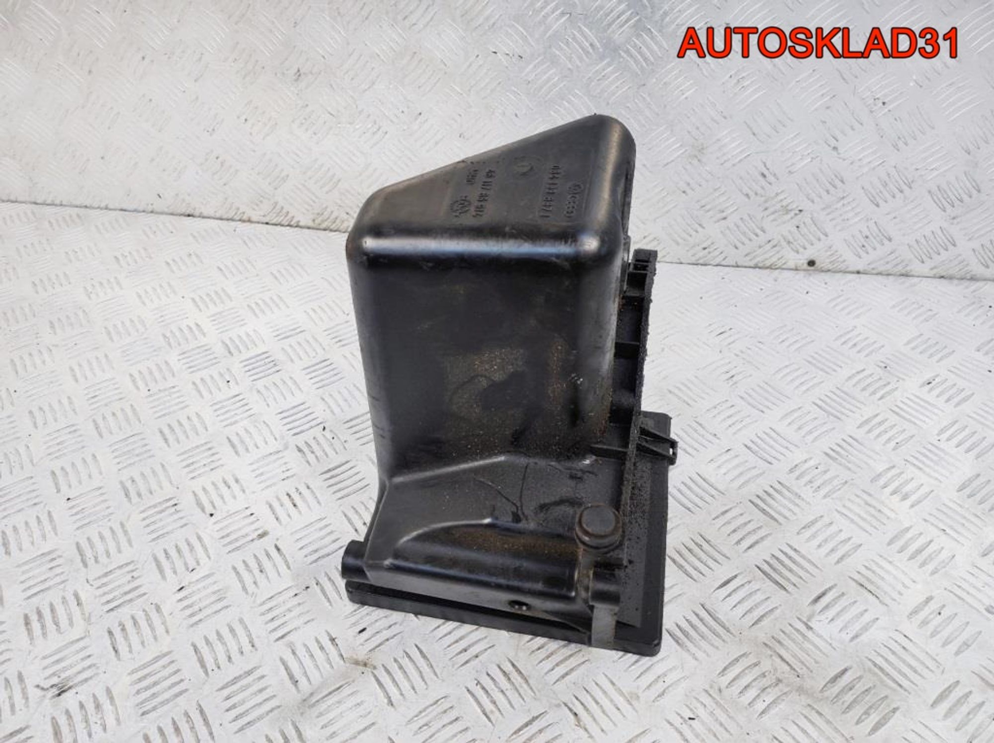 Корпус воздушного фильтра Audi 100 C4 034133837J, 1700 рублей, Дубовое