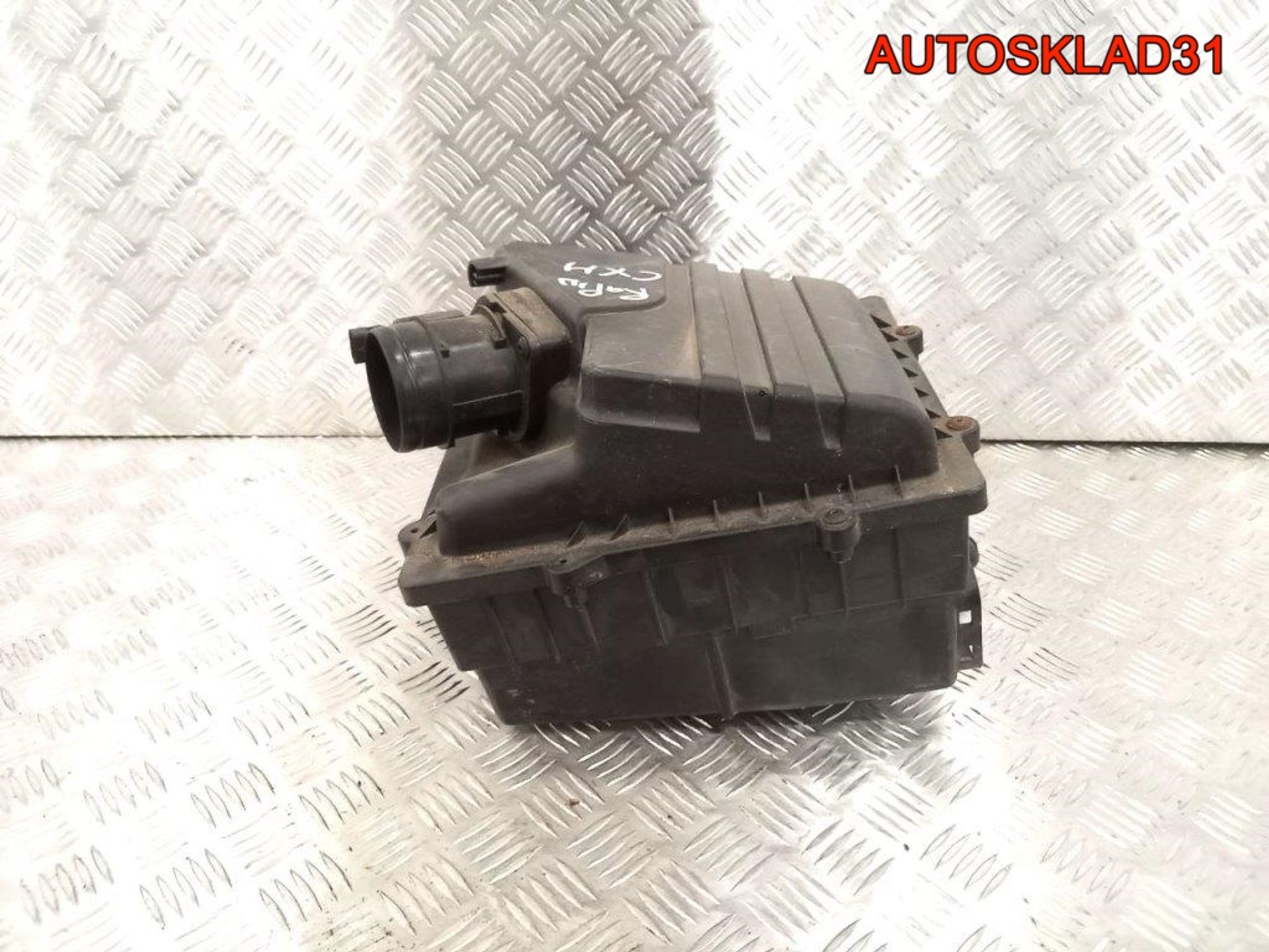 Корпус воздушного фильтра Skoda Rapid 6C0129601K, 1800 рублей, Дубовое