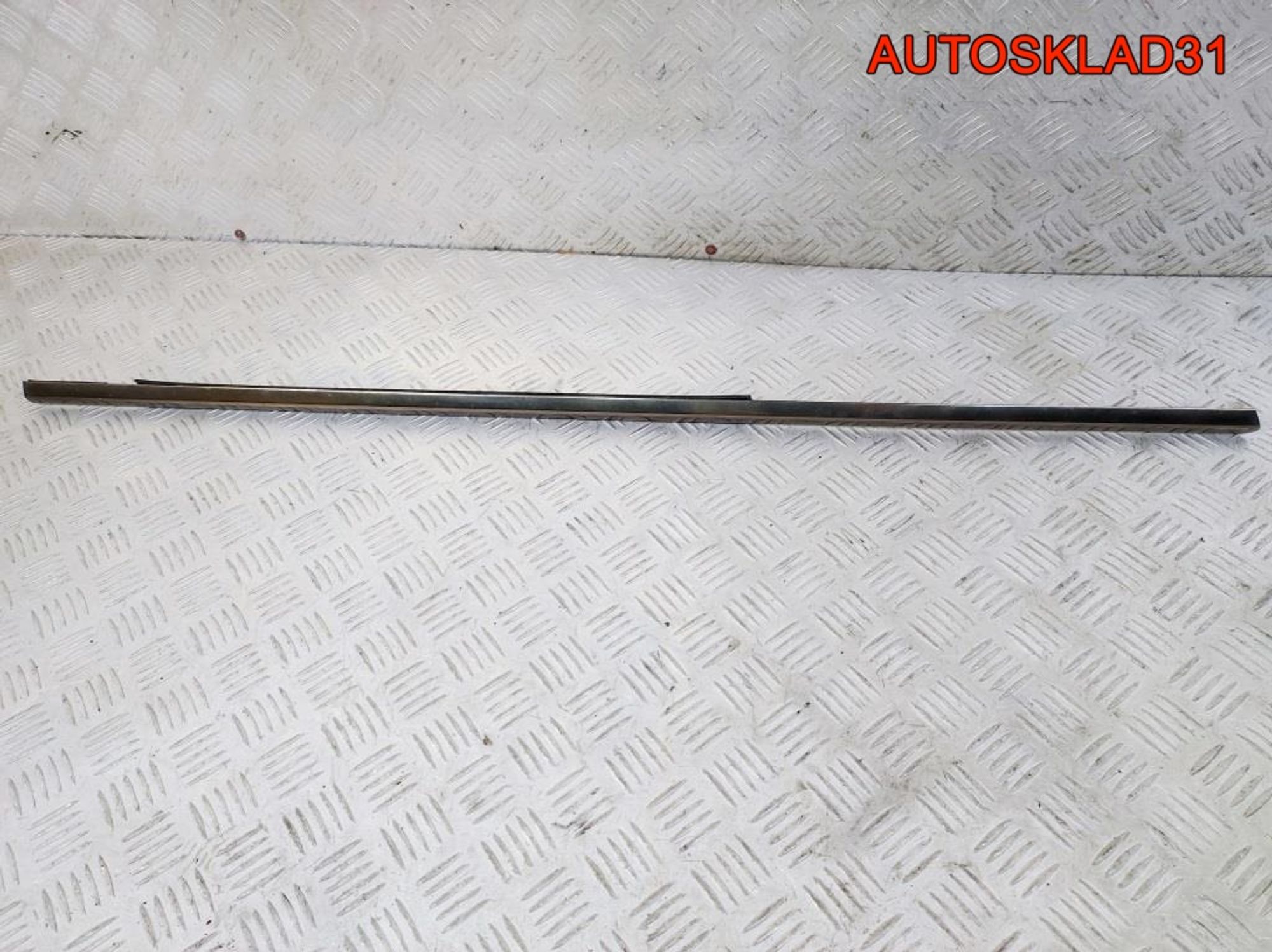 Накладка стекла заднего левого Mercedes W210 Седан, 900 рублей, Дубовое