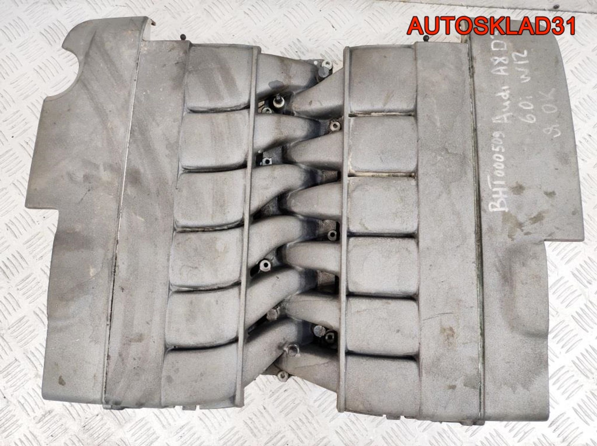 Коллектор впускной Audi A8 D3 6.0BHT Бензин 07C133221AE, 4500 рублей, Дубовое