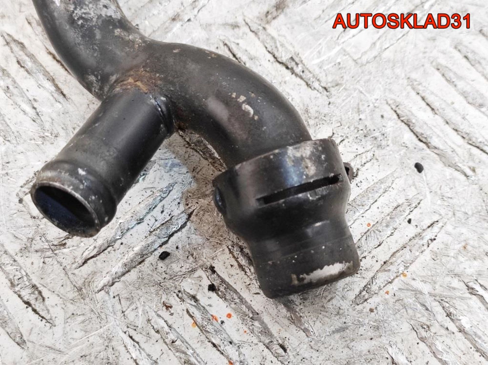 Трубка системы охлаждения VW Passat B5 1,6 Бензин 06B121065D, 600 рублей, Дубовое