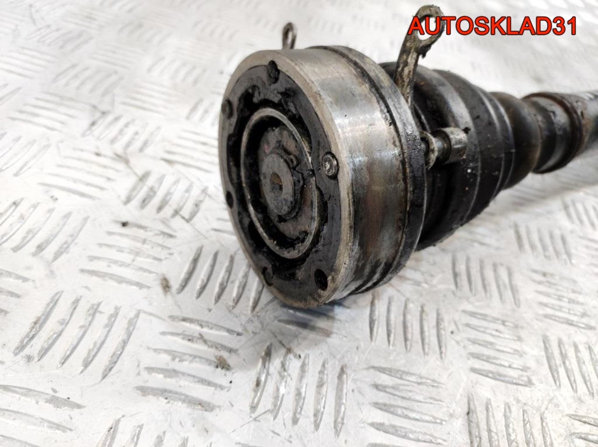 Полуось передняя левая VW Passat B5 8D0407271AP, 4100 рублей, Дубовое