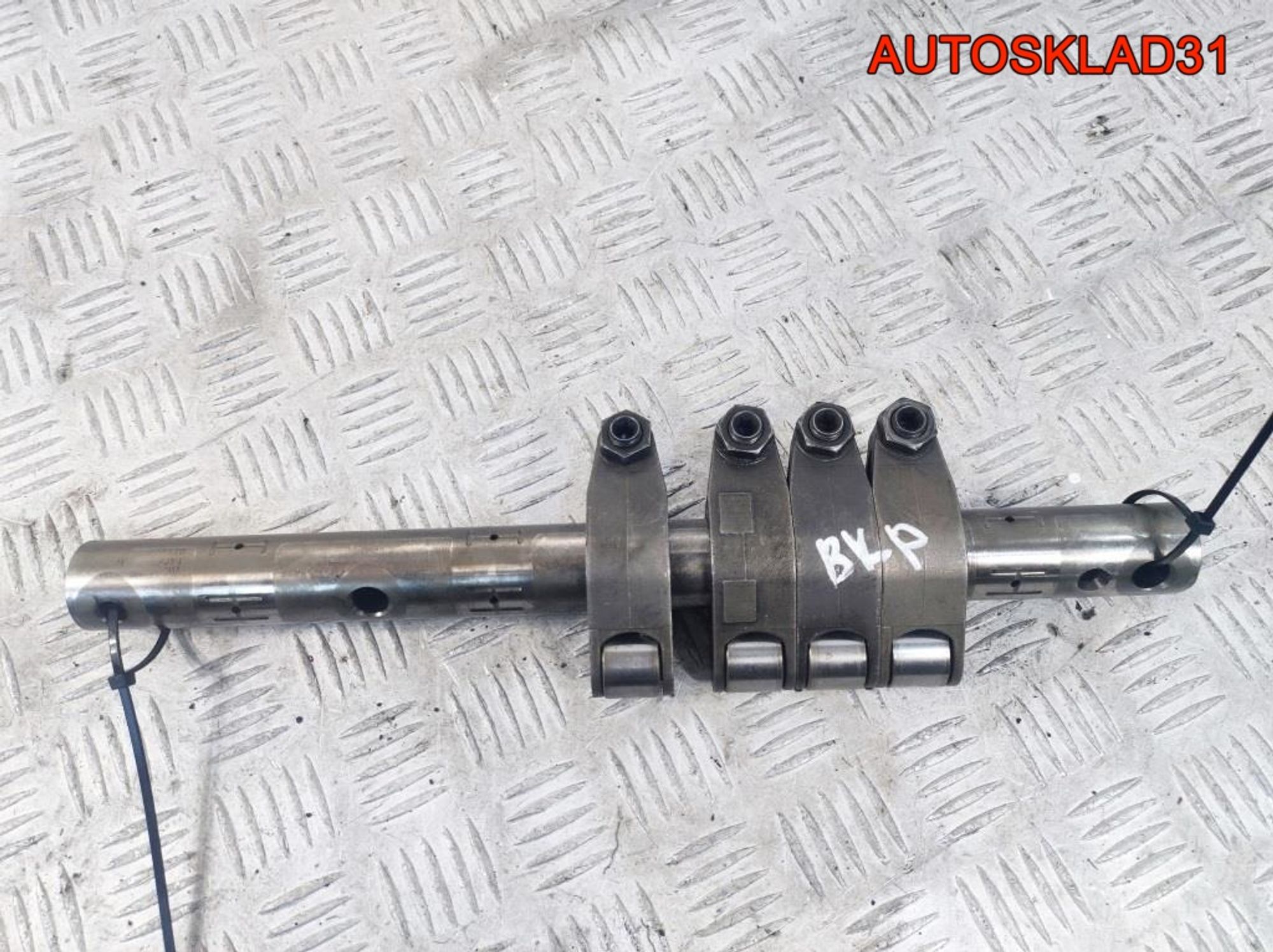 Ось коромысел VW Passat B6 2.0 BKP 03G109527A, 2500 рублей, Дубовое