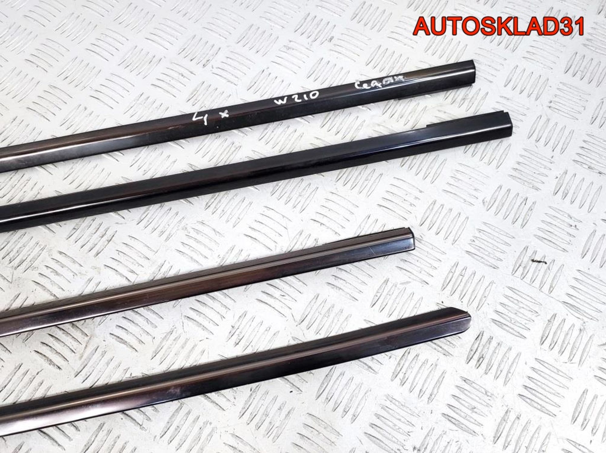 Накладка стекла Комплект Mercedes Benz W210 Седан, 3300 рублей, Дубовое