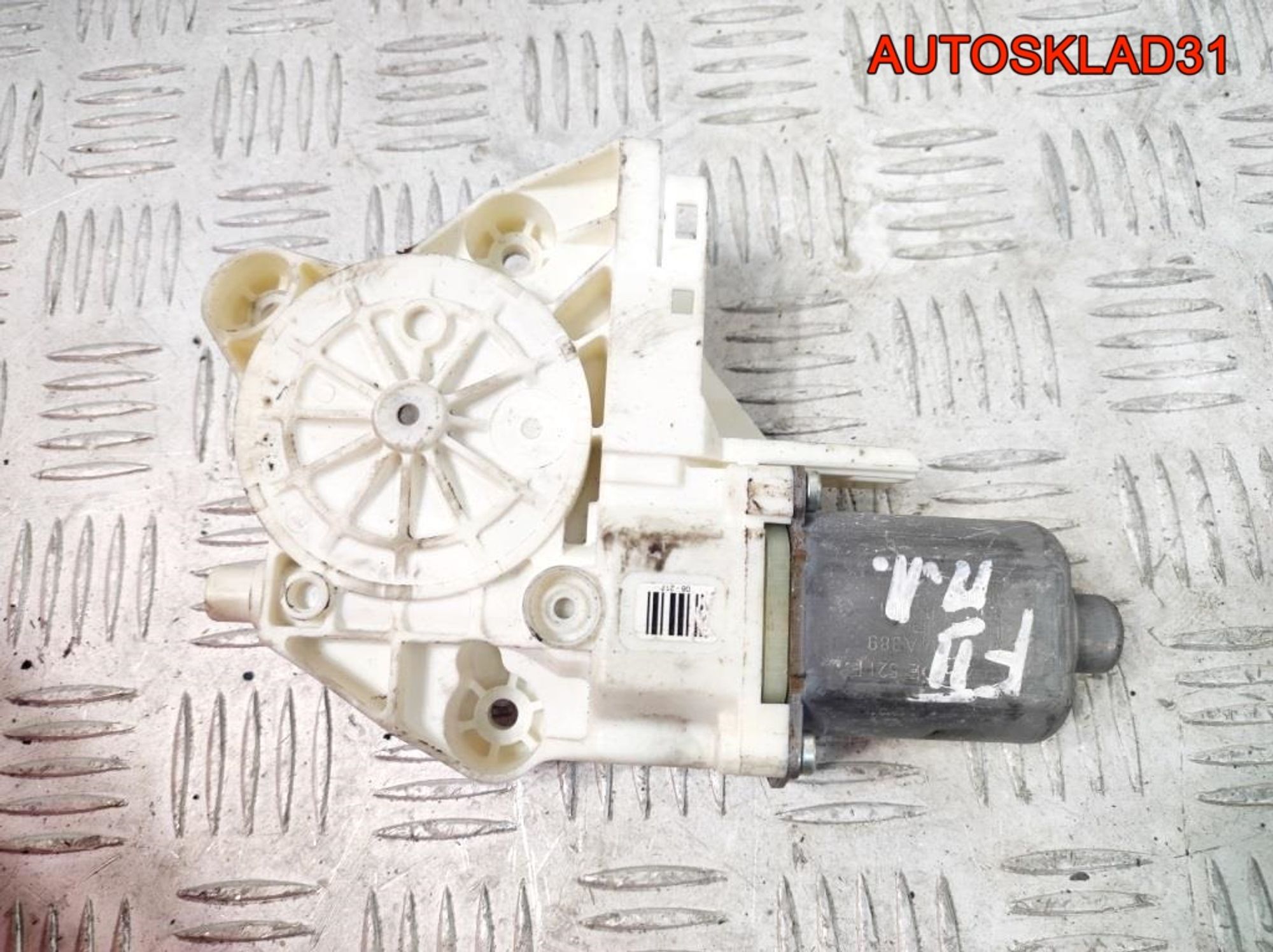 Моторчик стеклоподъемника п/л Ford Focus 2 0130822217, 700 рублей, Дубовое