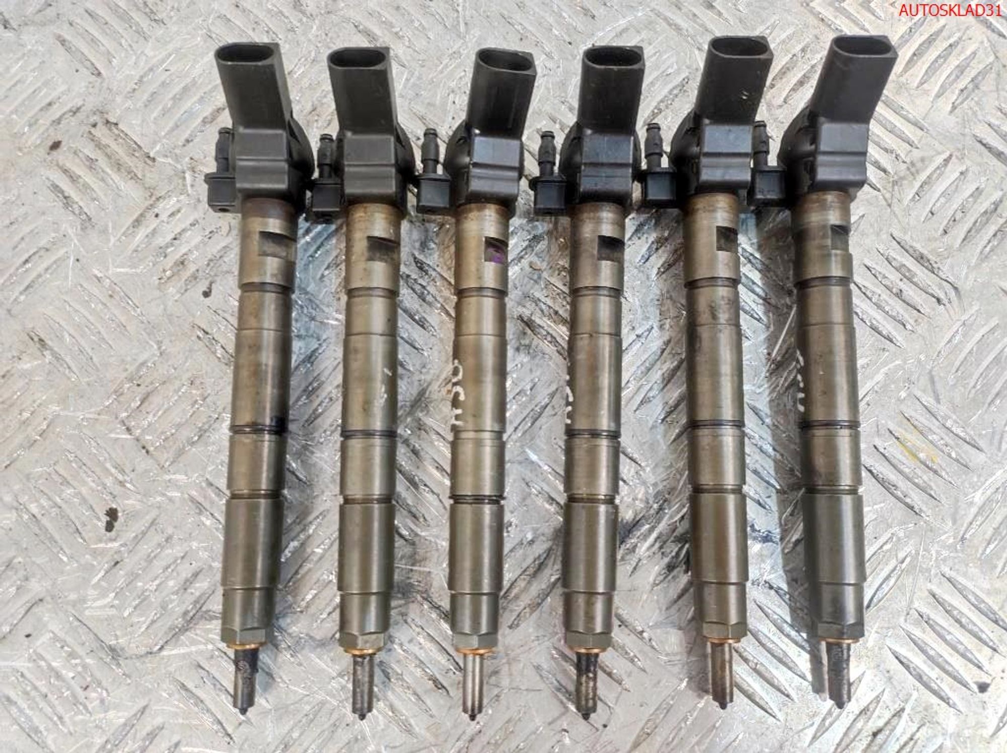 Форсунка топливная Audi A4 B7 3.0 ASB 059130277AH, 10000 рублей, Дубовое