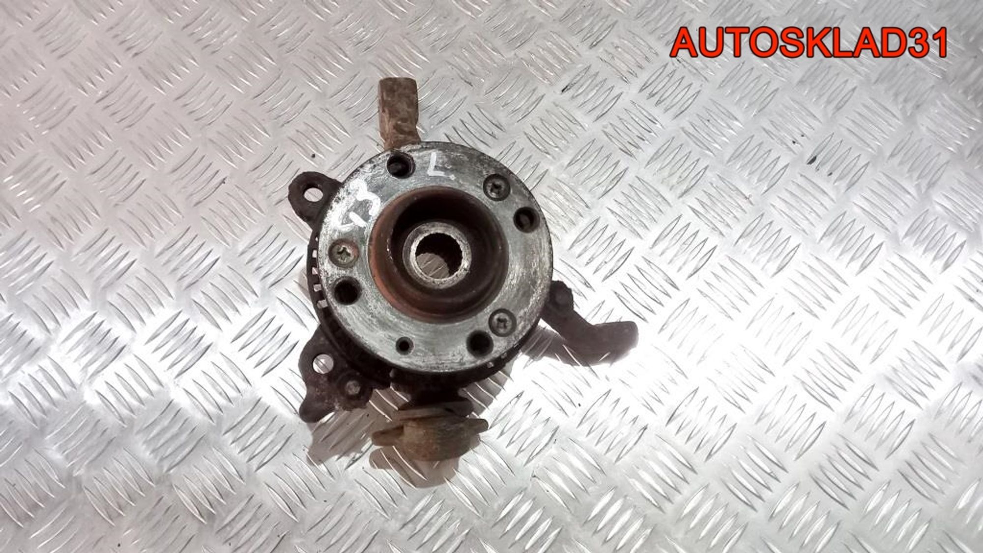 Кулак поворотный передний левый VW Golf 3 357407255C, 3000 рублей, Дубовое