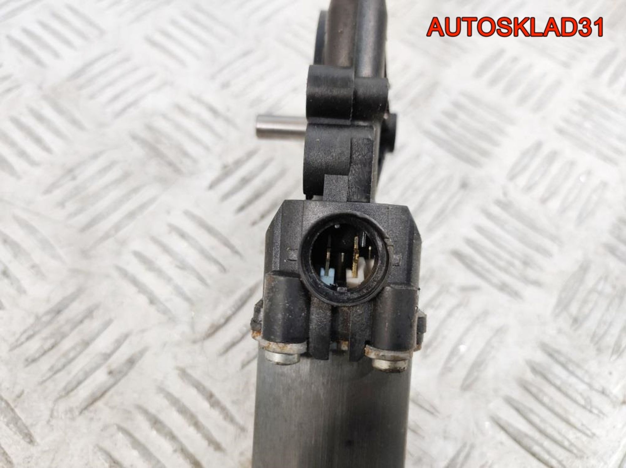 Моторчик стеклоподъемника з/л Nissan Primera P12, 1000 рублей, Дубовое