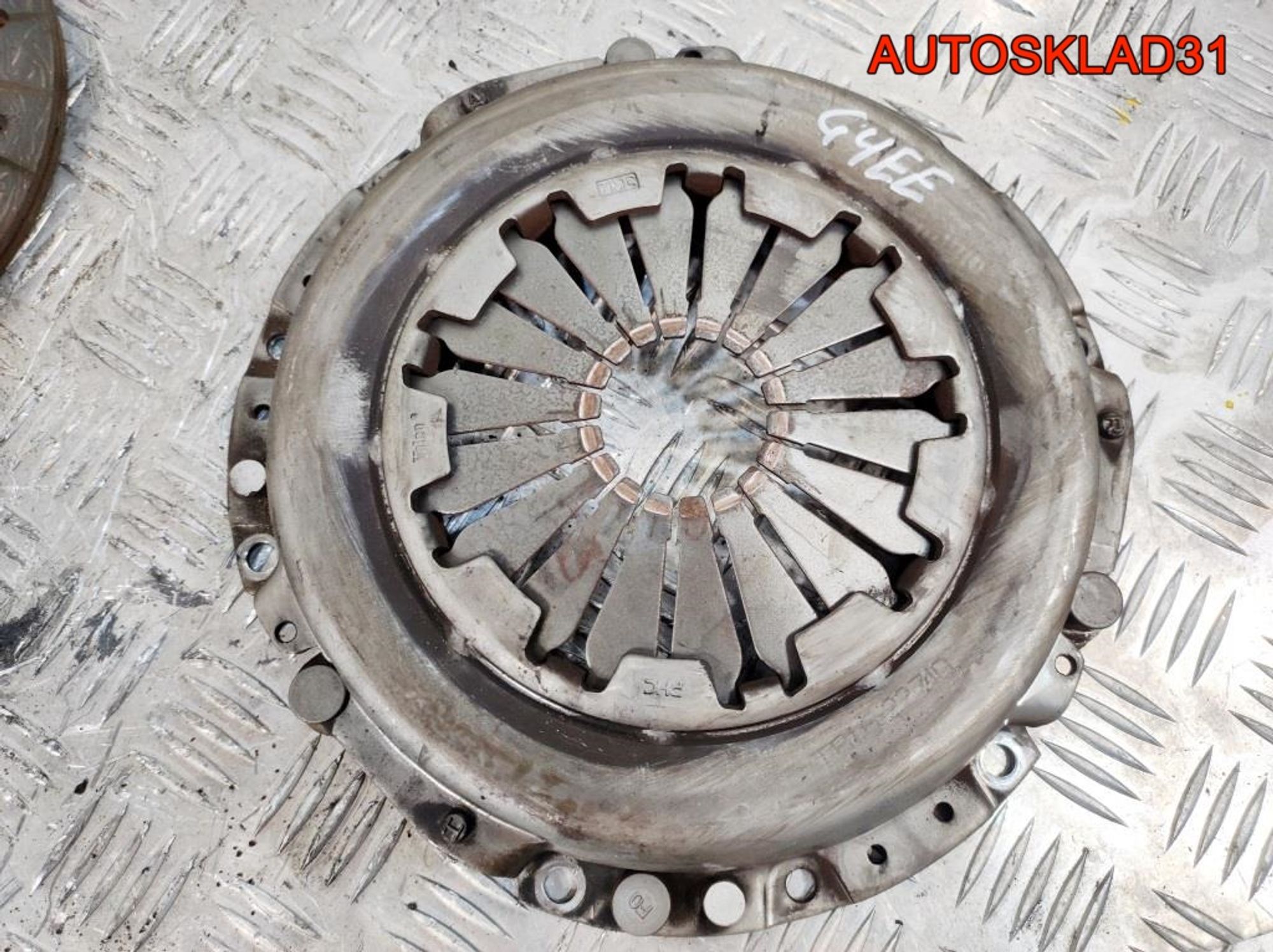 Маховик в сборе со сцеплением Hyundai Getz 1,4 G4EE Бензин, 1800 рублей, Дубовое